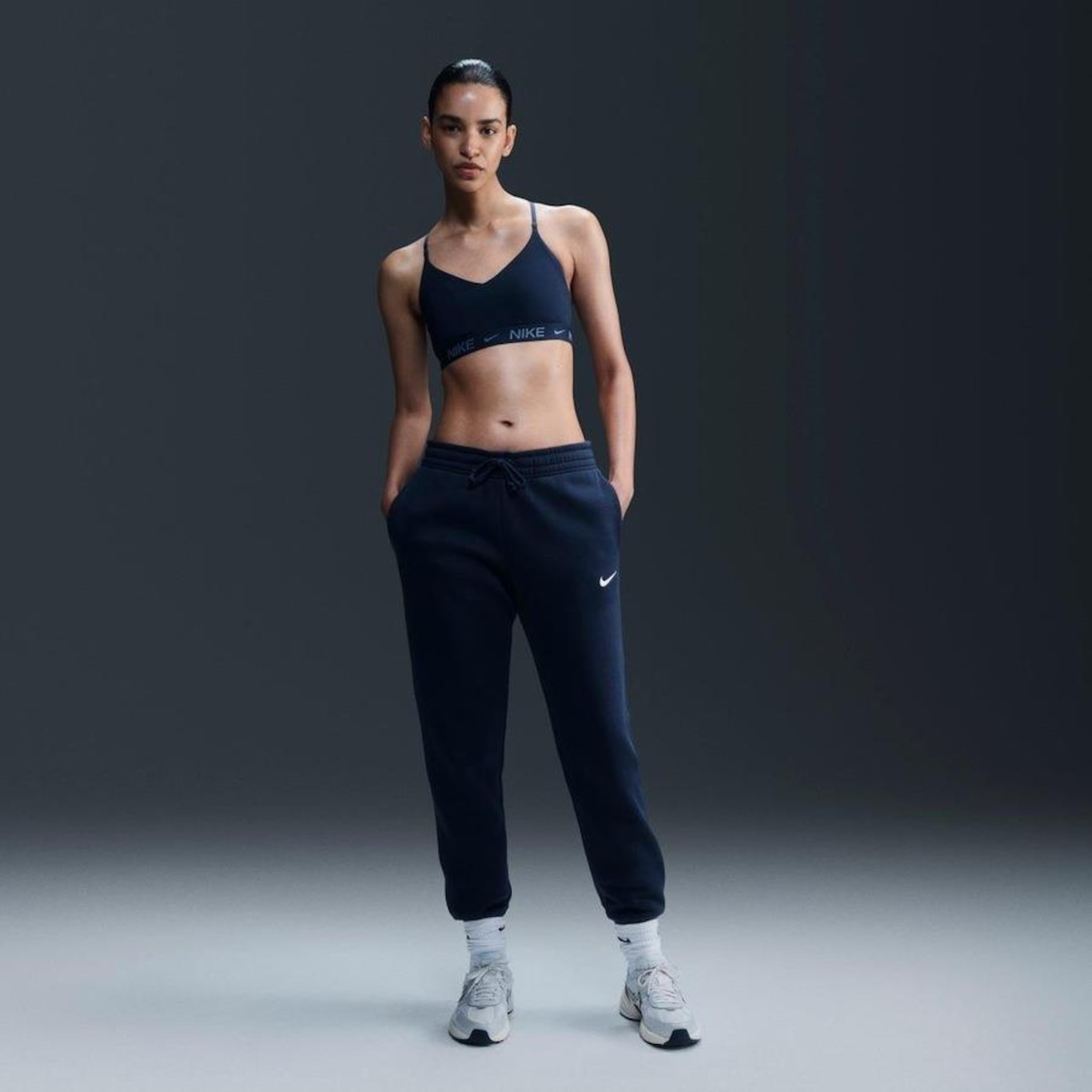 Top Fitness Nike Indy - Feminino - Foto 3