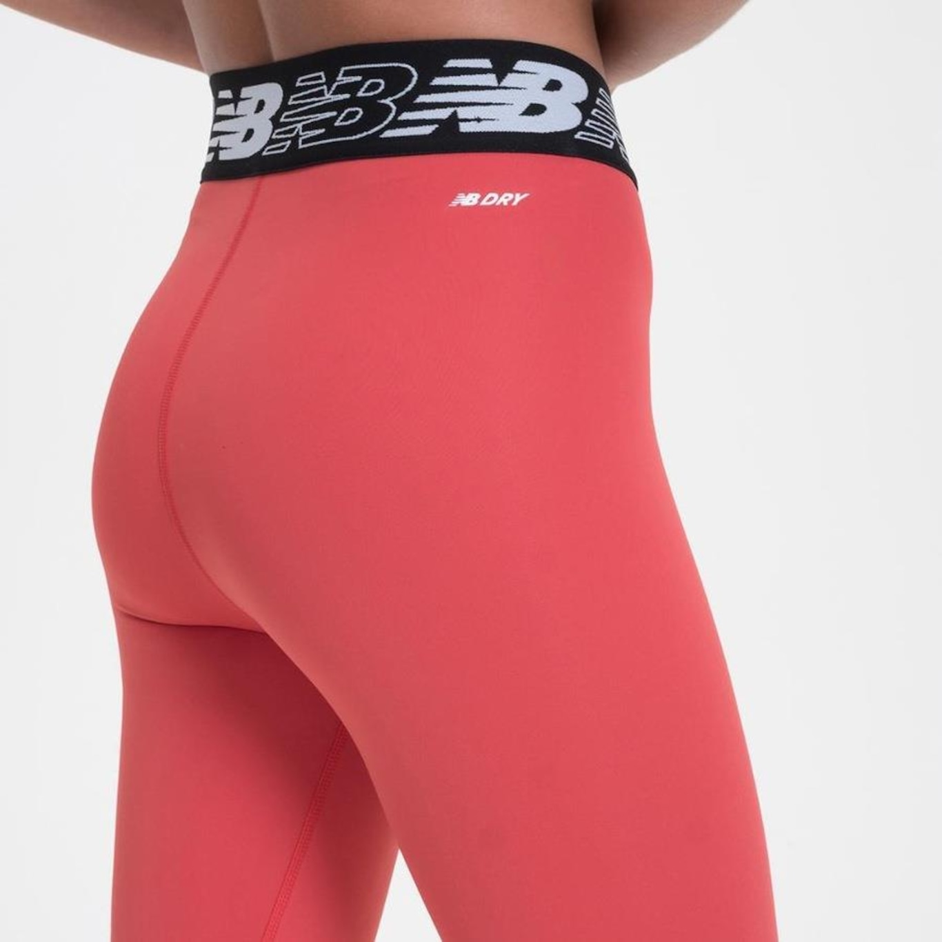 Calça Legging New Balance Essentials - Feminina - Foto 6