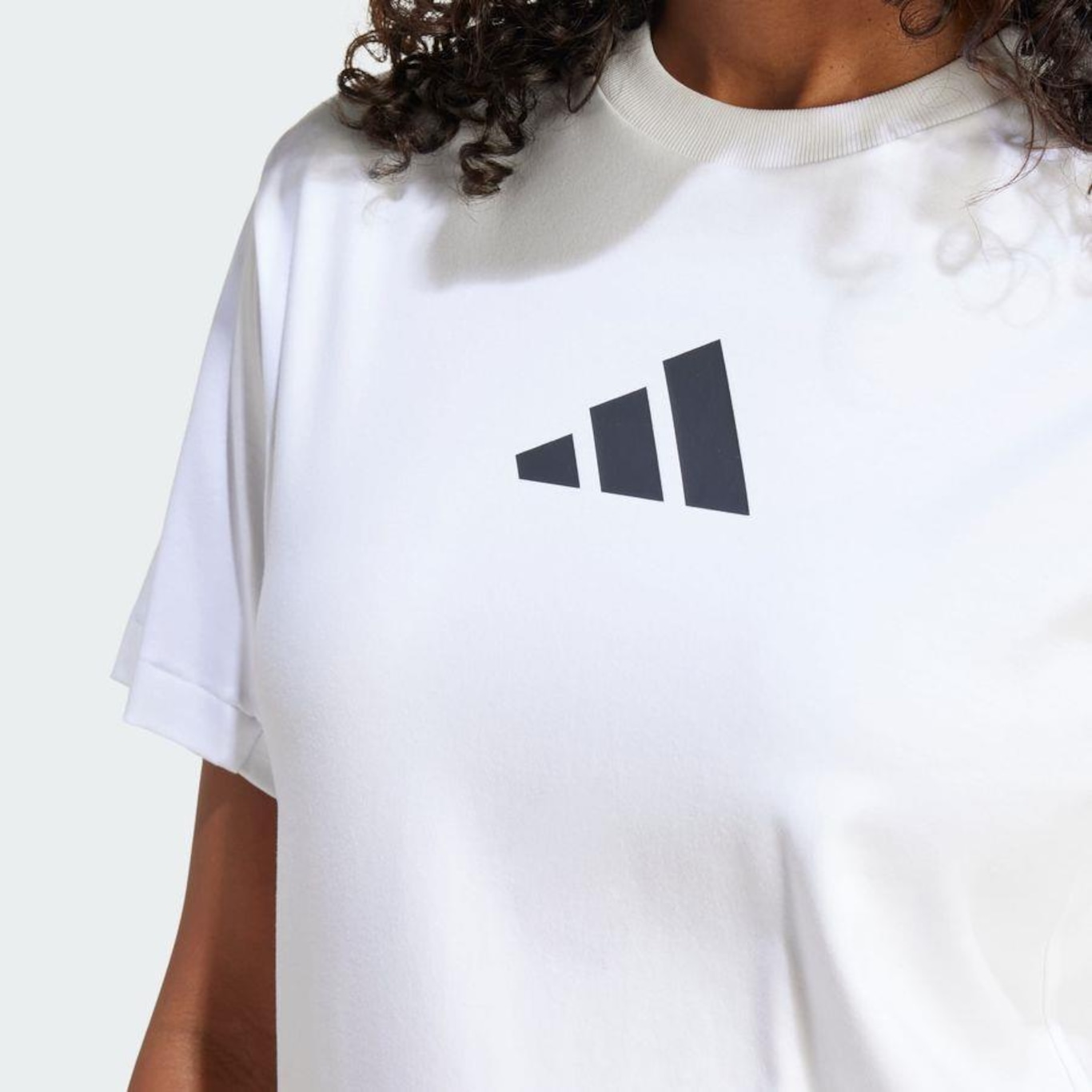 Camiseta adidas W Z.N.E. Tee - Feminina - Foto 6