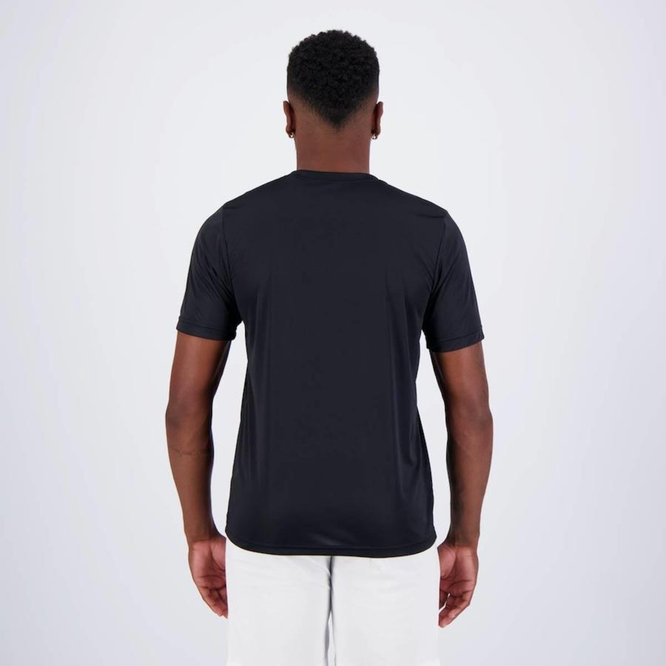 Camiseta adidas Basic Treino - Masculina - Foto 4