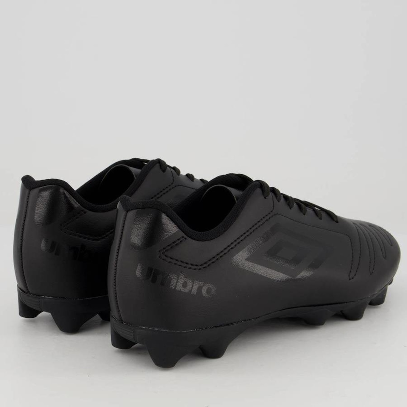 Chuteira de Campo Umbro Class Rb All Black - Adulto - Foto 3