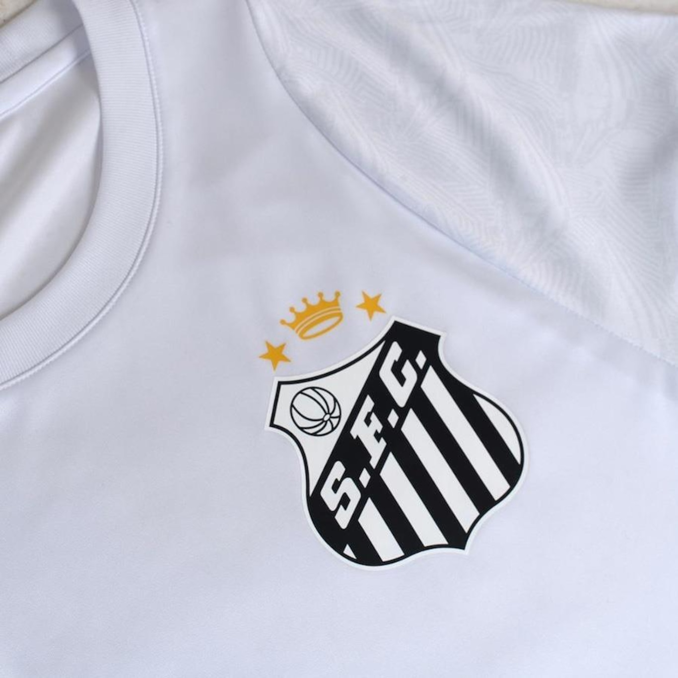 Camisa do Santos 1 2024 Umbro Oficial - Masculina - Foto 4