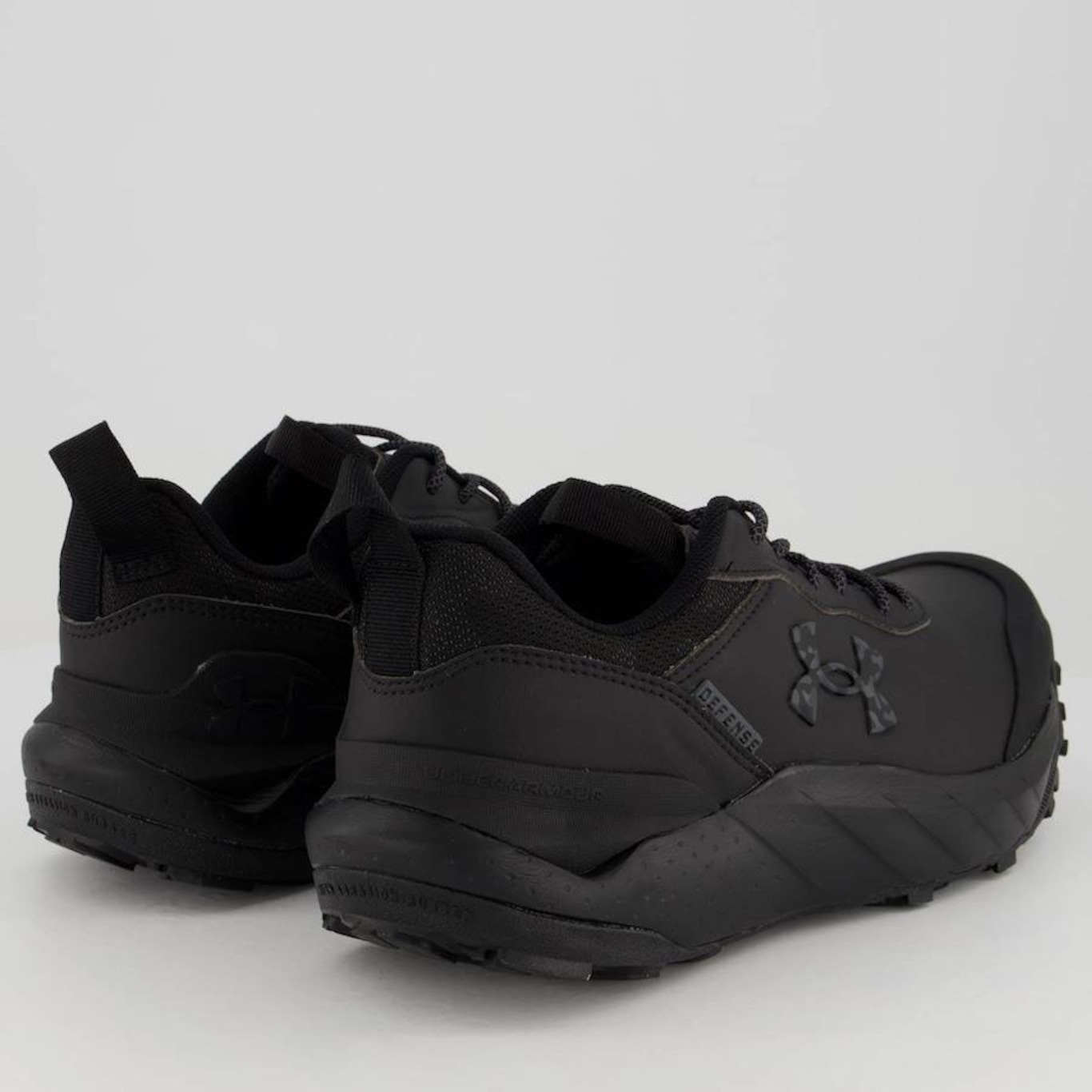 Tênis Under Armour Defense Low - Unissex - Foto 3