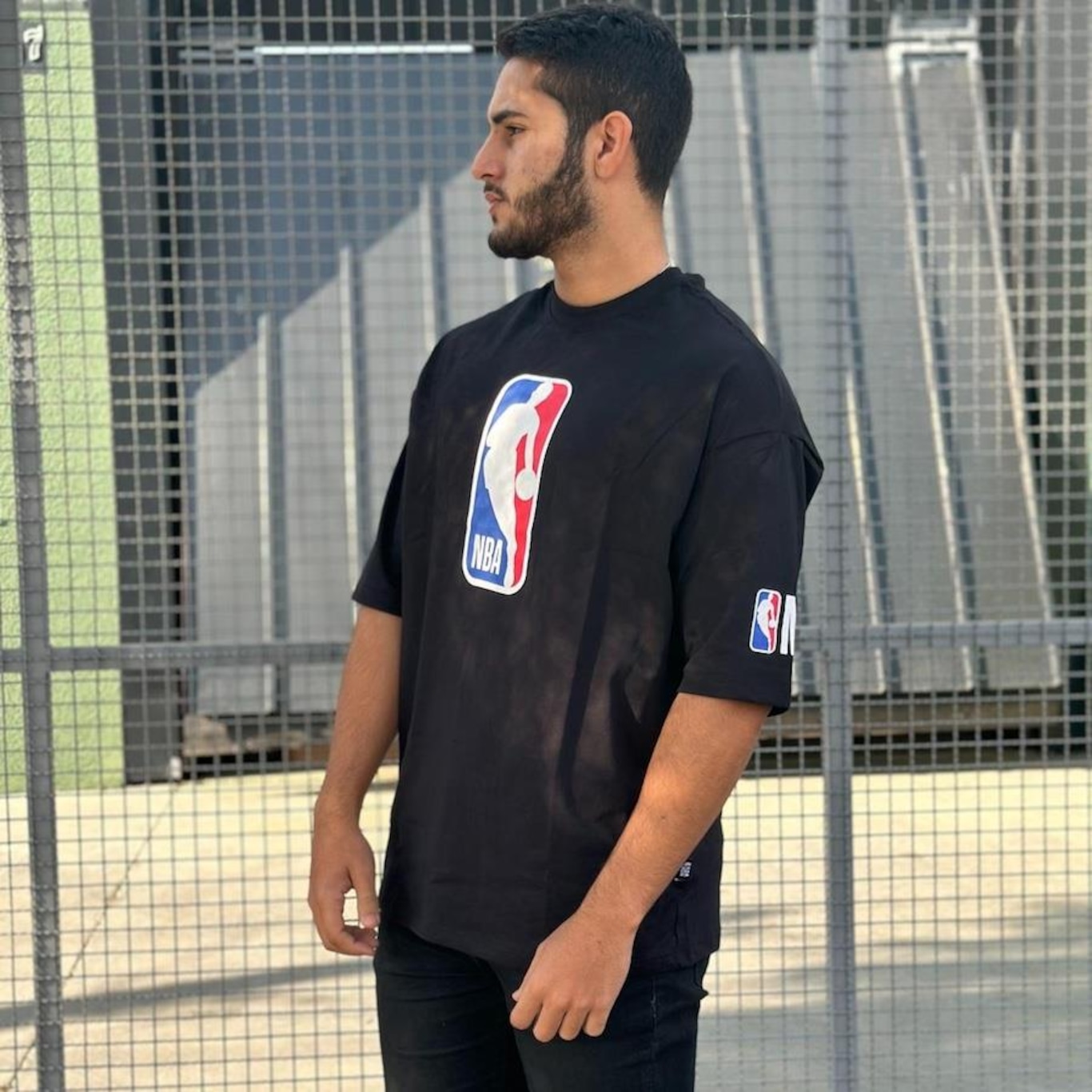 Camiseta Nba Oversized Logoman - Masculina - Foto 3