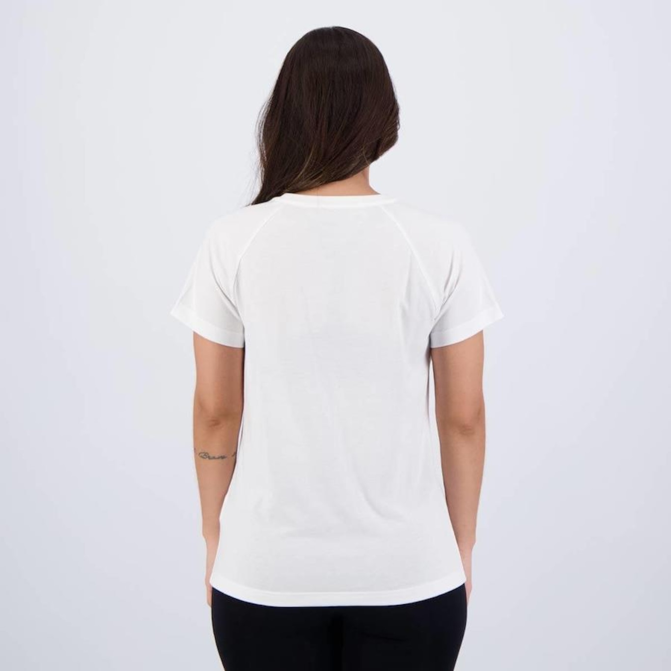 Camiseta Puma Motion Logo - Feminina - Foto 4