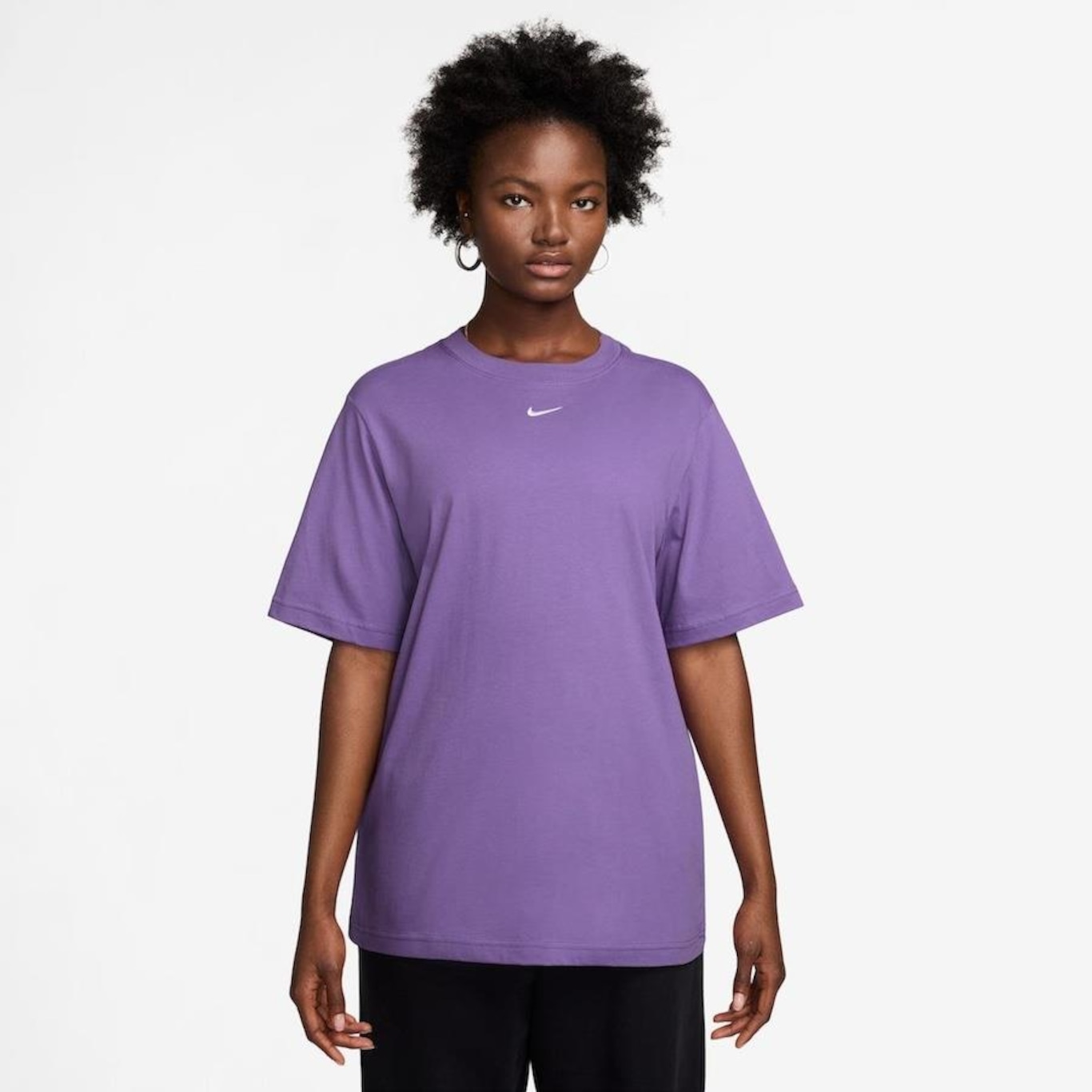 Camiseta Nike Sportswear - Feminina - Foto 3