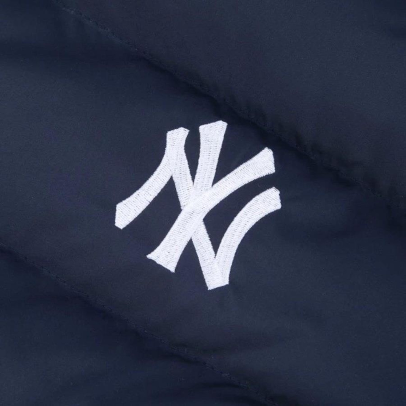 Jaqueta Puffer New Era Básica New York Yankees - Masculina - Foto 3