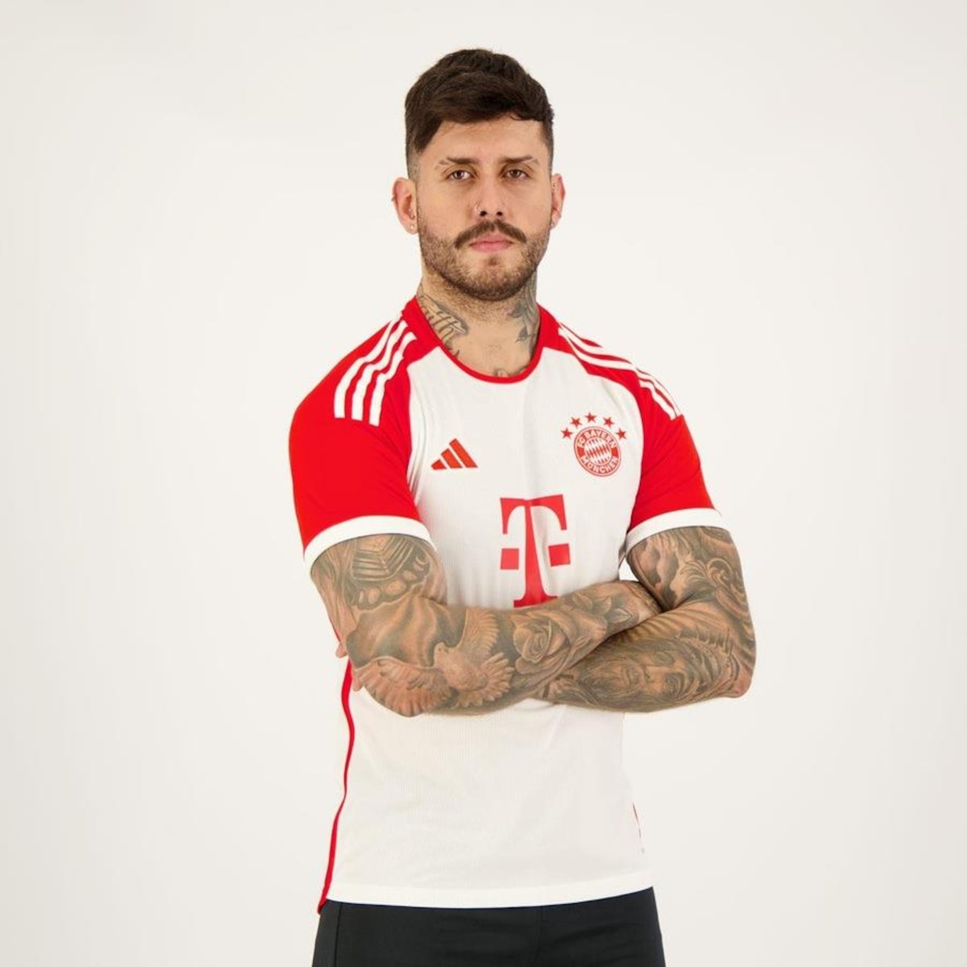 Camisa Bayern 2024 adidas Home 19 Davies - Masculina - Foto 3