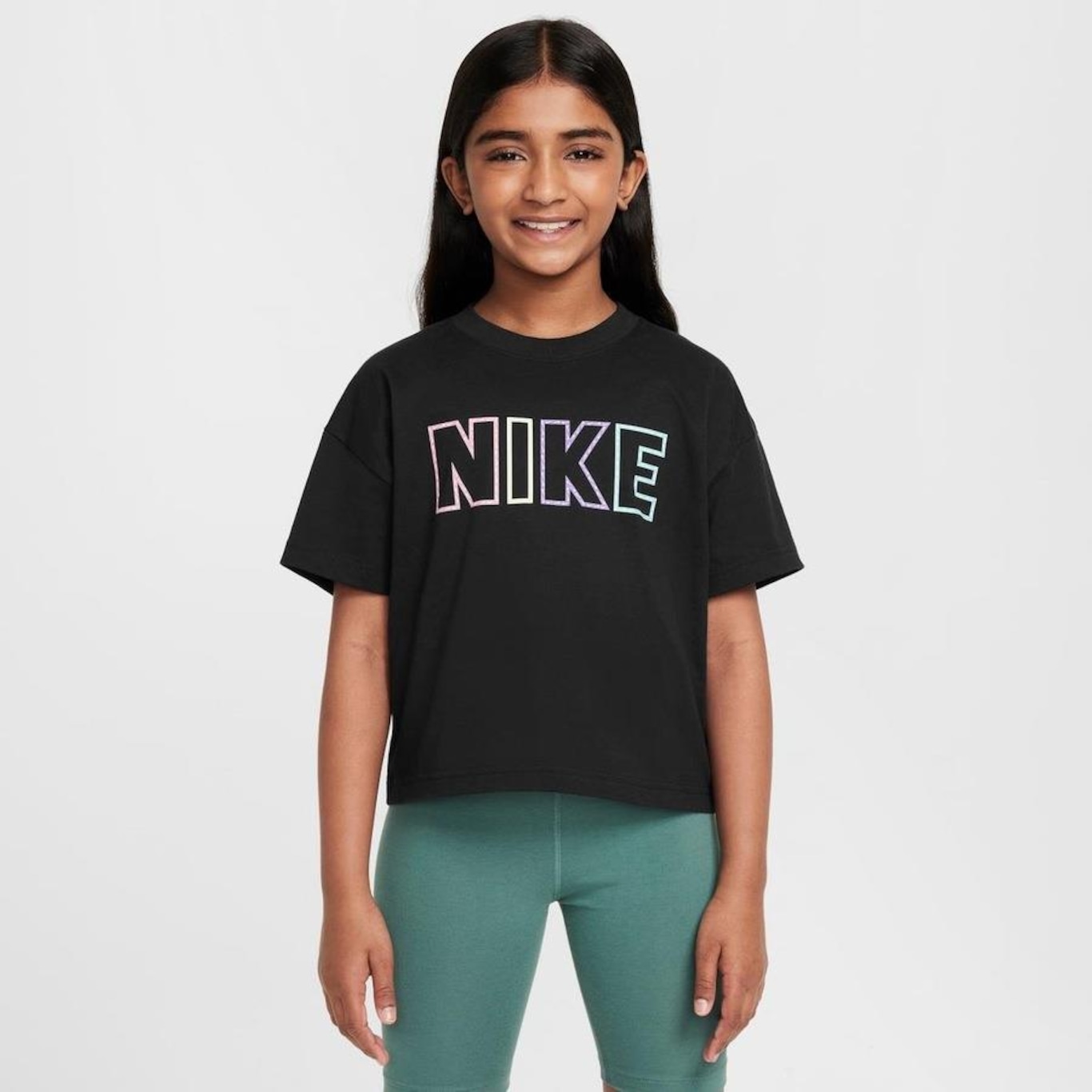 Camiseta Nike Sportswear Essential - Infantil - Foto 1