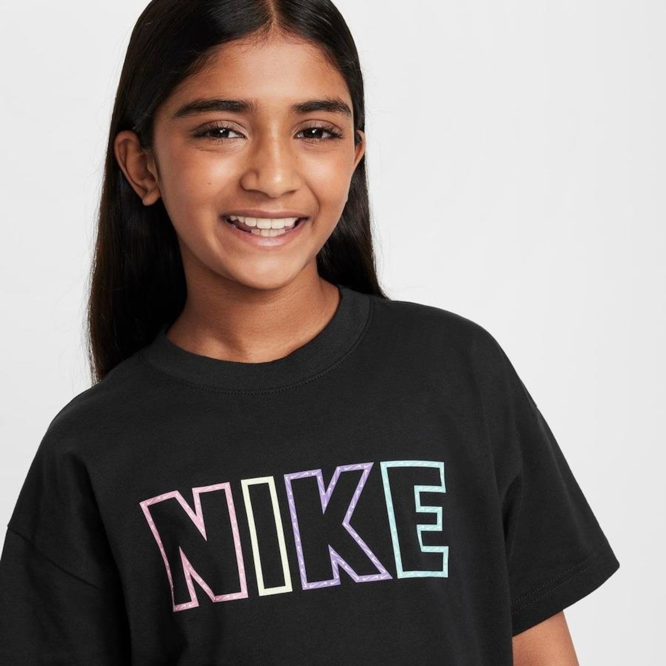 Camiseta Nike Sportswear Essential - Infantil - Foto 2