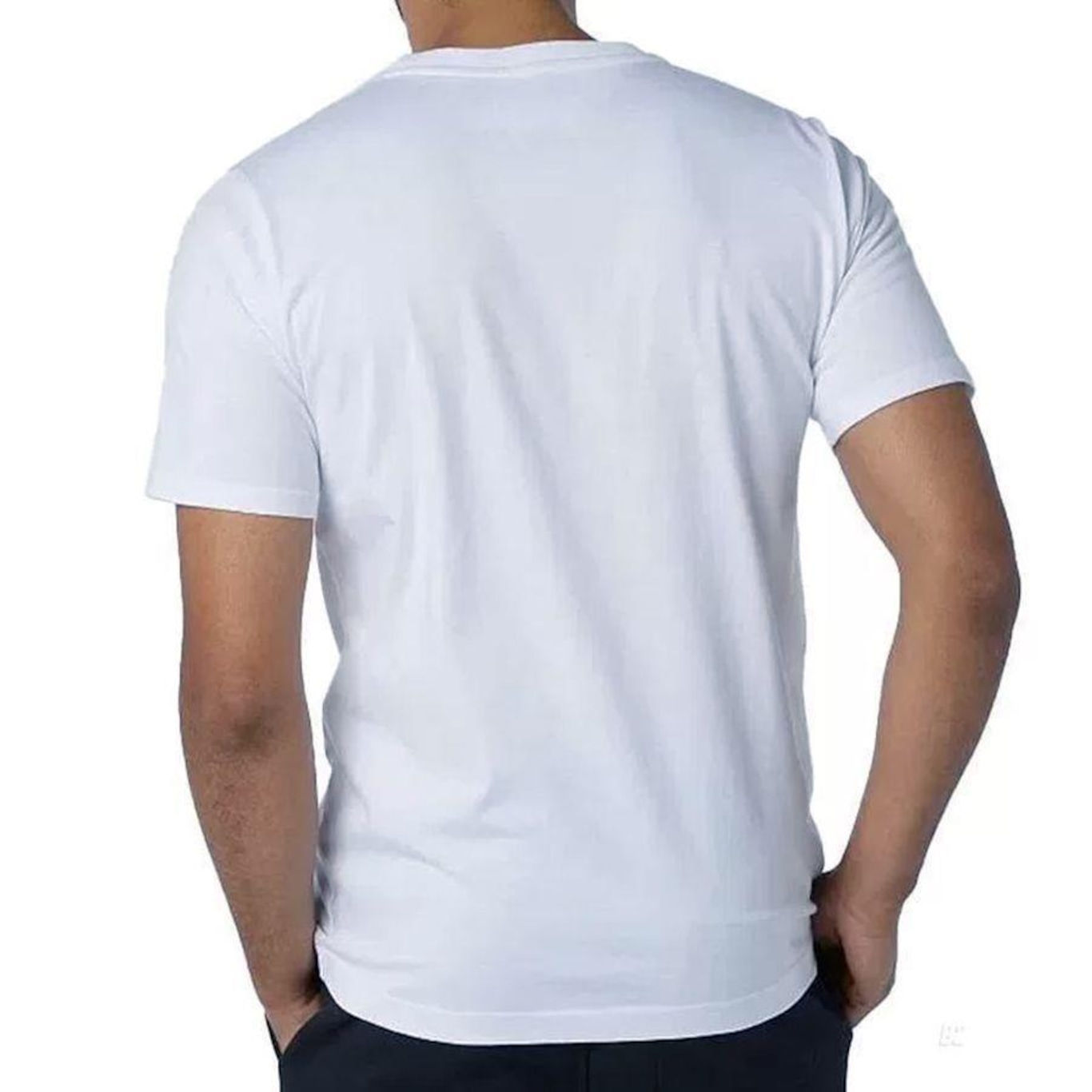 Camiseta New Balance Essentials Basic - Masculina - Foto 2