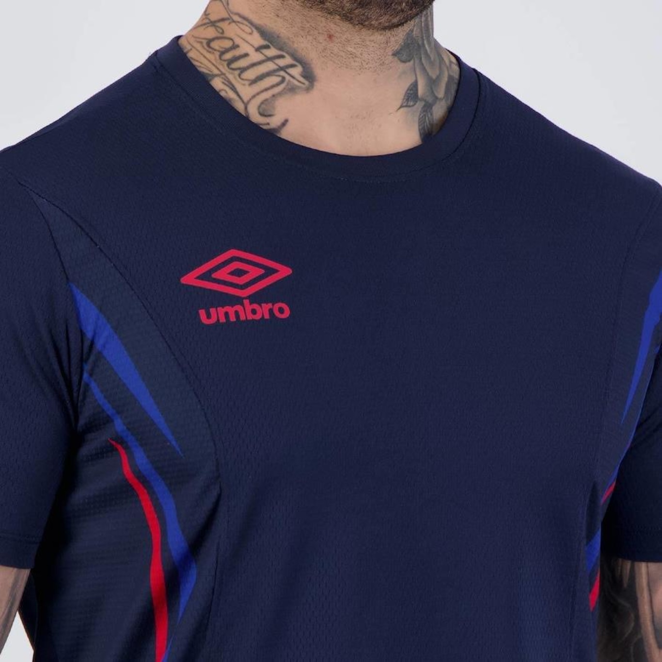 Camisa Umbro Rush - Masculina - Foto 5