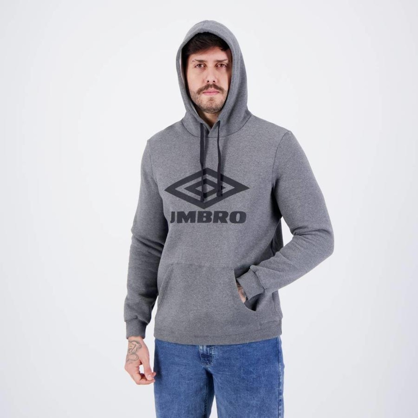 Blusão de Moletom com Capuz Umbro Essential - Masculino - Foto 2