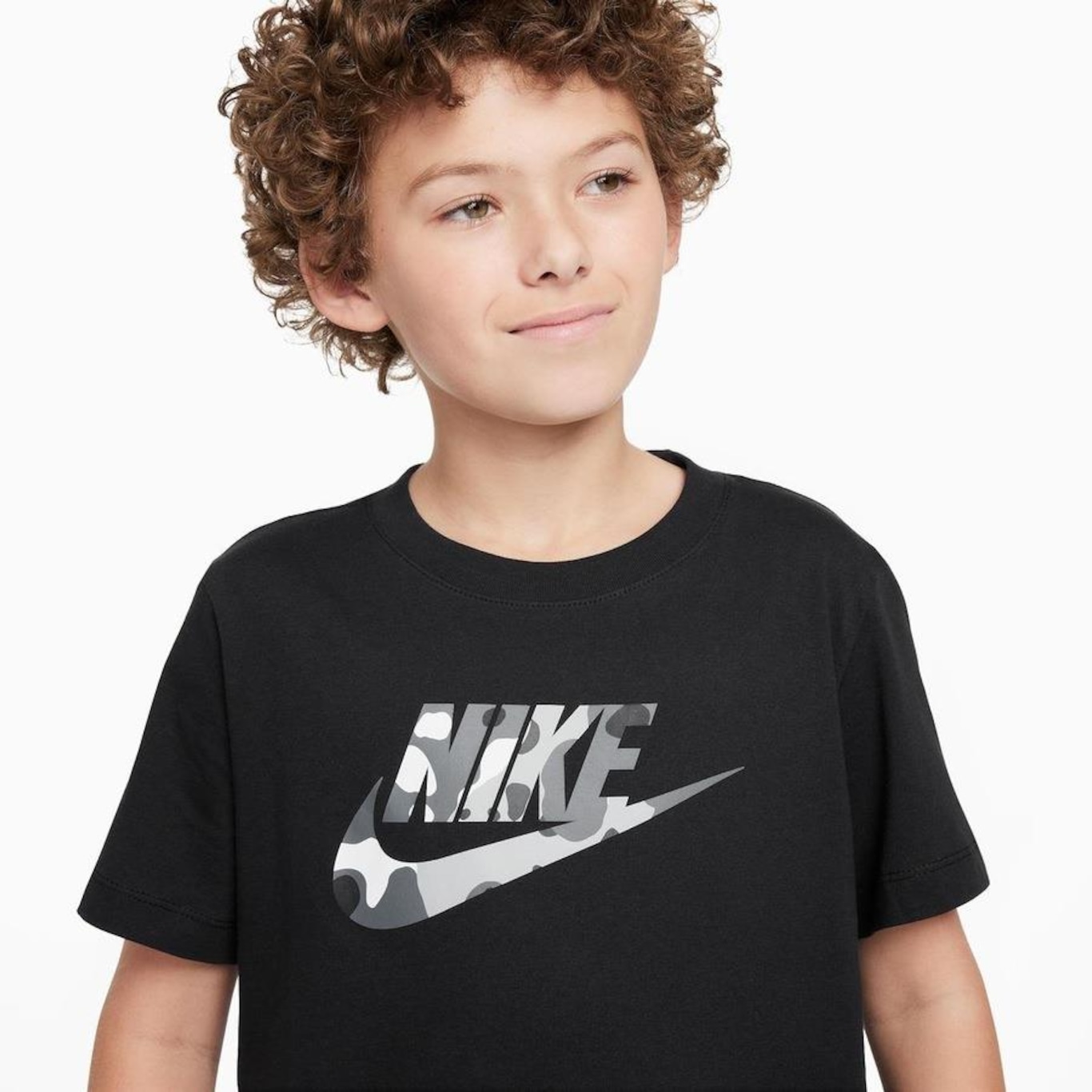 Camiseta Nike Sportswear Club - Infantil - Foto 3