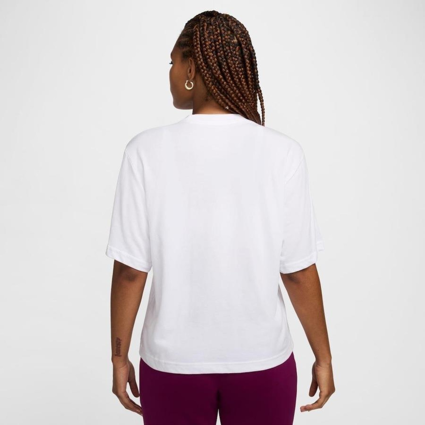 Camiseta Nike Sportswear Slam - Feminina - Foto 2