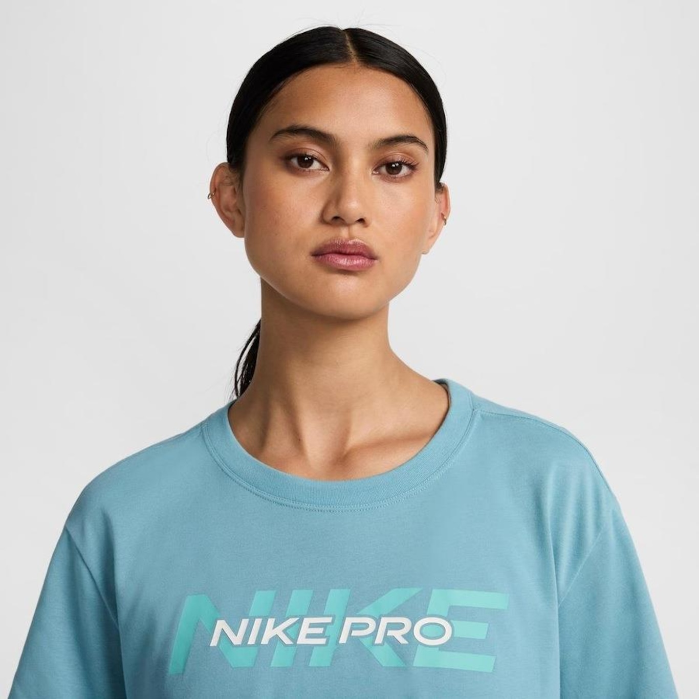 Camiseta Nike Pro Cropped - Feminina - Foto 4