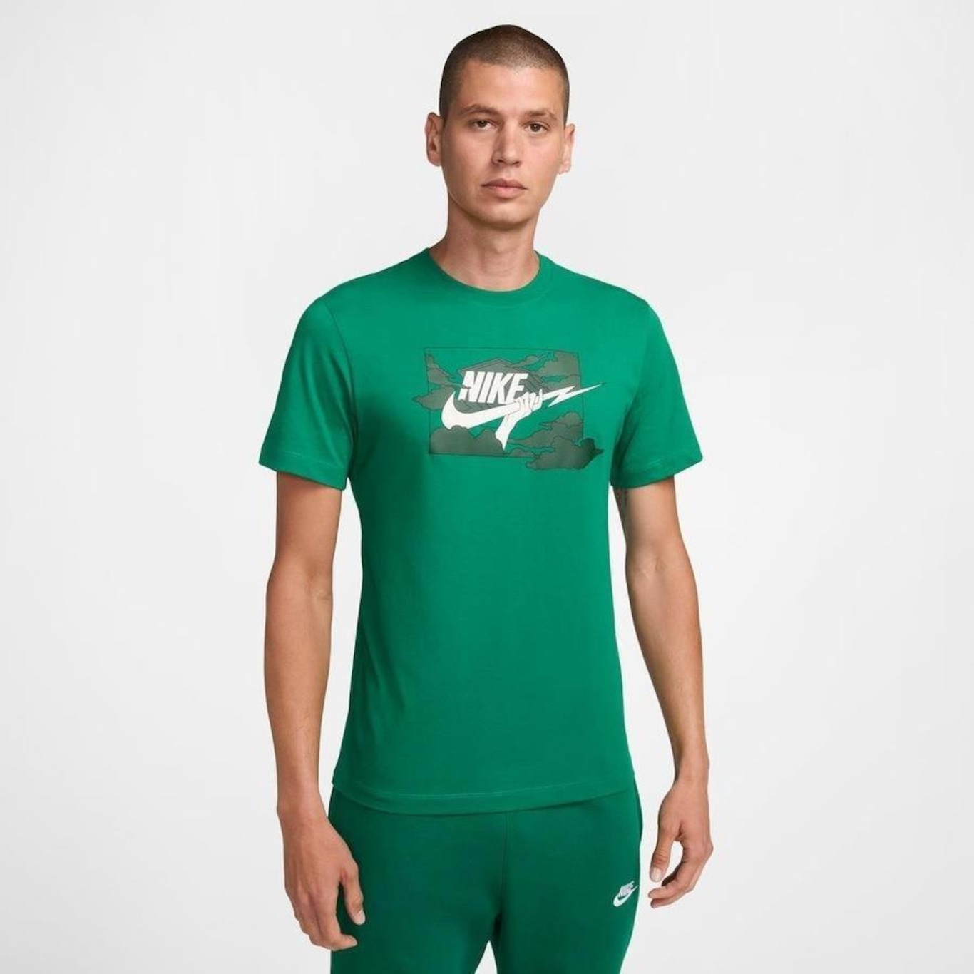 Camiseta Nike Sportswear Essentials - Masculina - Foto 1