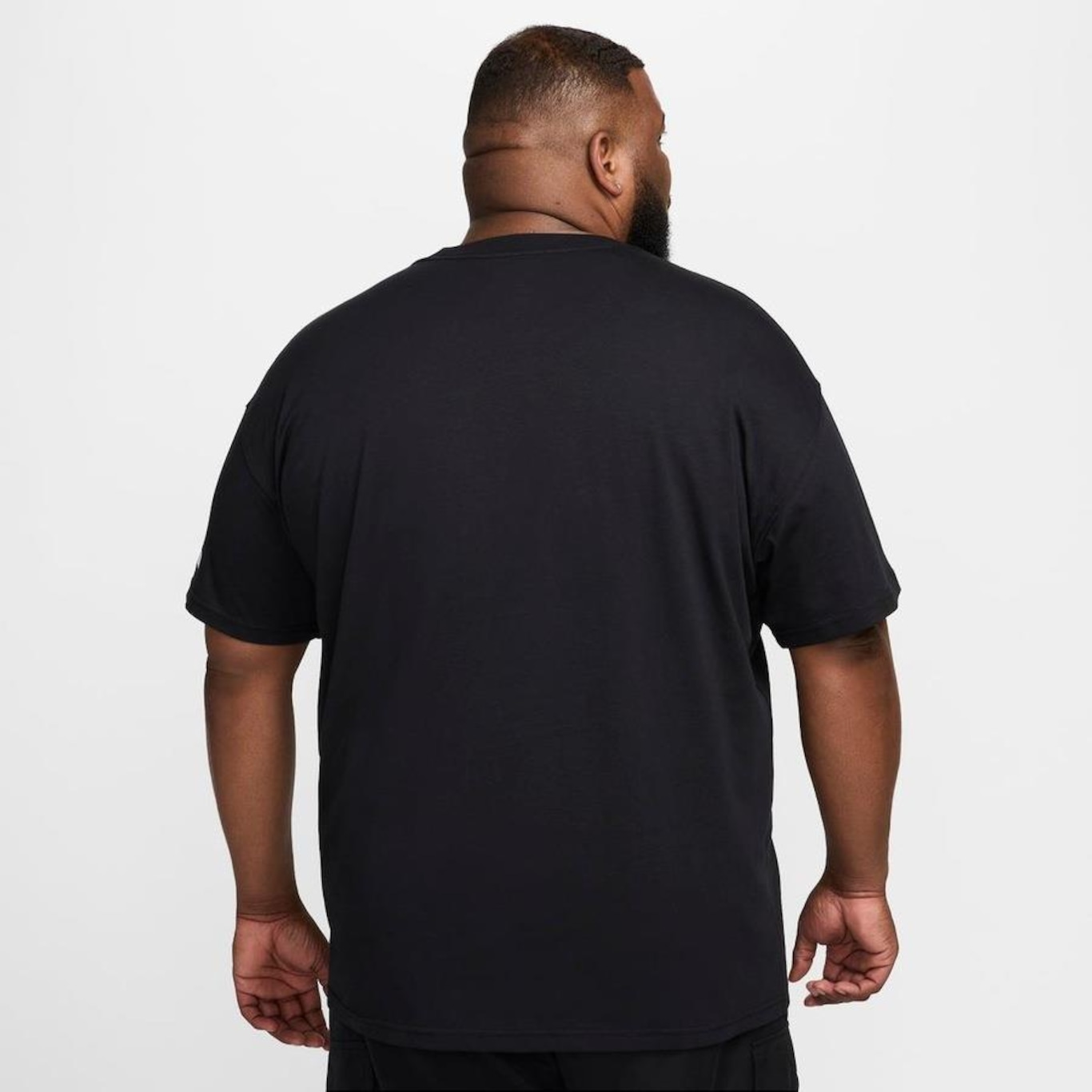 Camiseta Nike Sportswear - Masculina - Foto 6