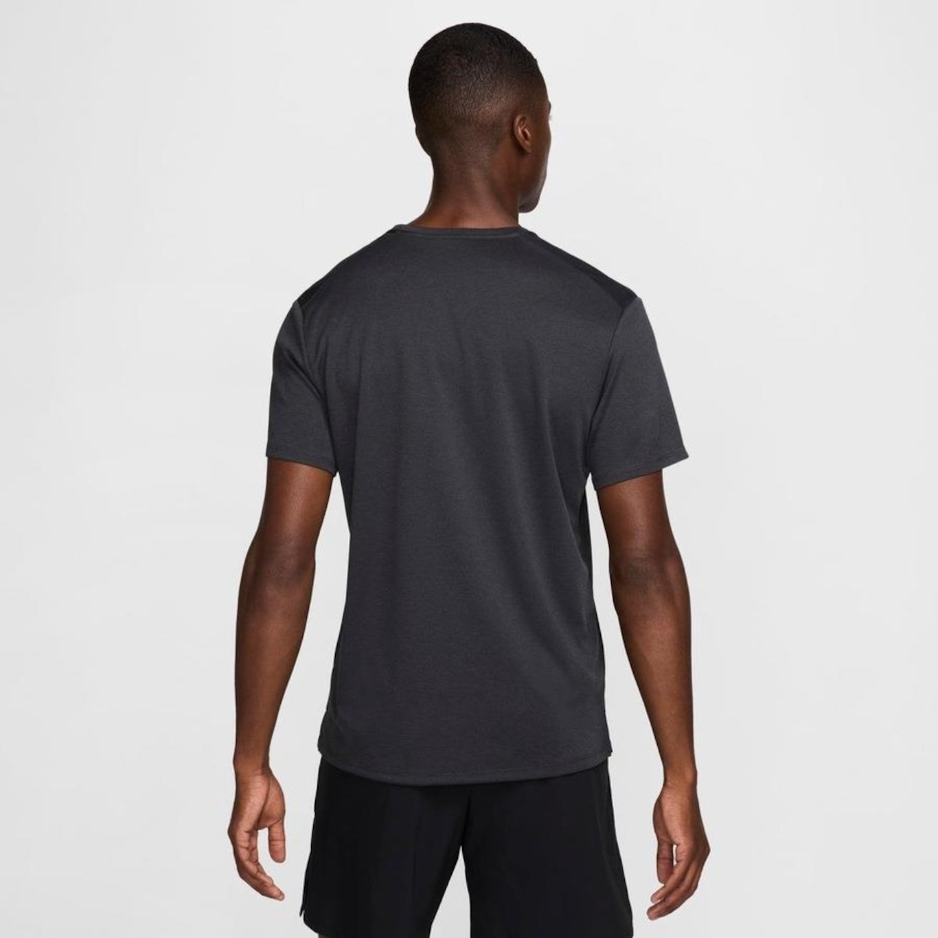 Camiseta Nike Dri-Fit Miller - Masculina - Foto 2