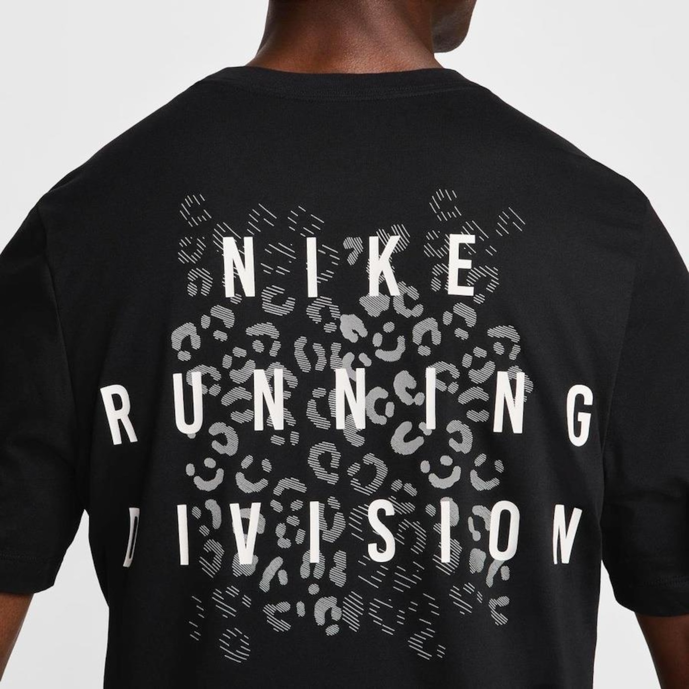 Camiseta Nike Dri-Fit Run - Masculina - Foto 3