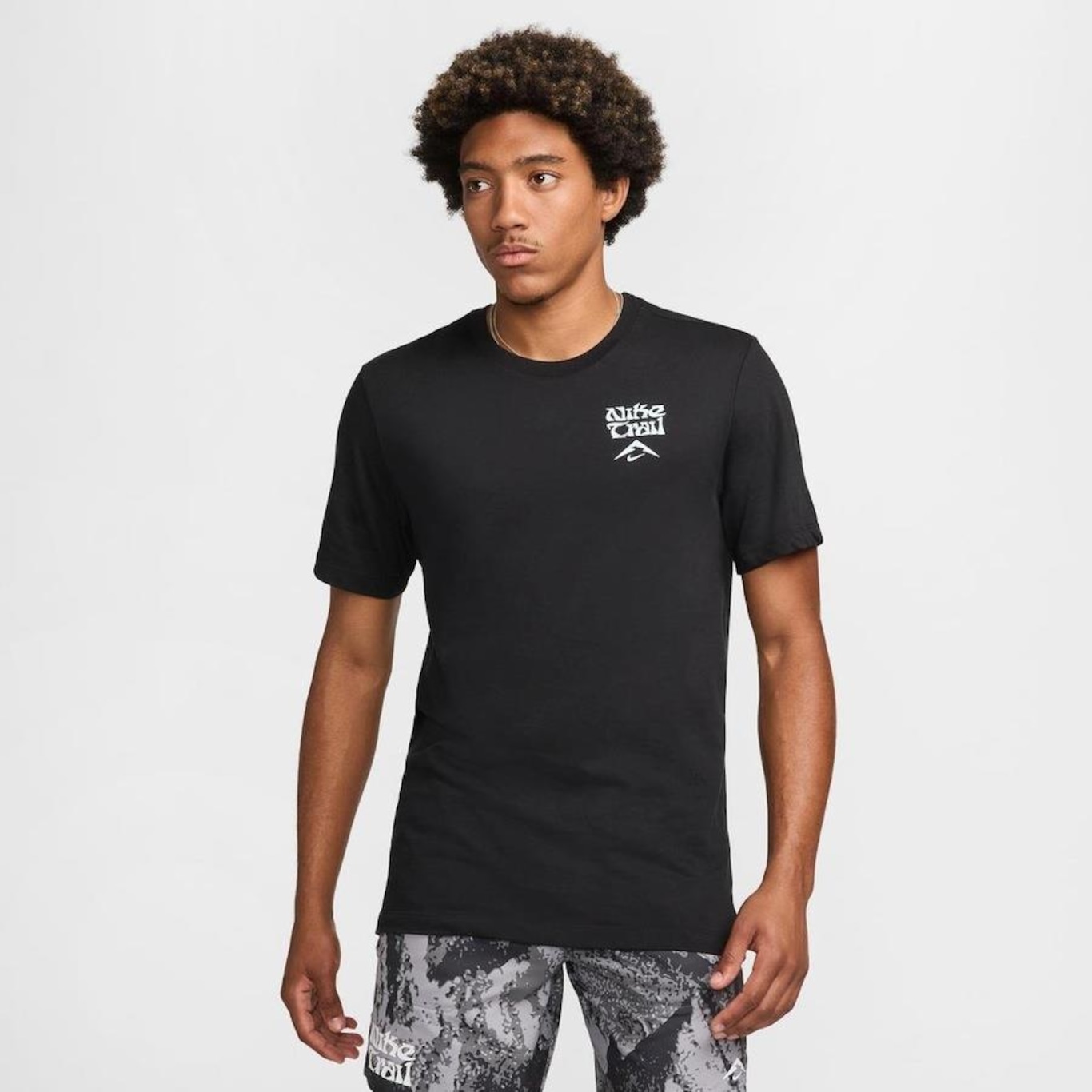 Camiseta Nike Dri-Fit Trail - Masculina - Foto 1