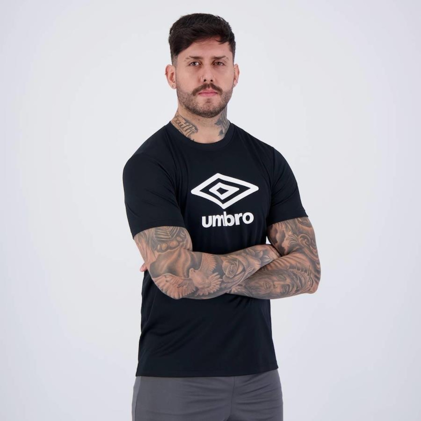 Camisa Umbro Essential Diamond - Masculina - Foto 2