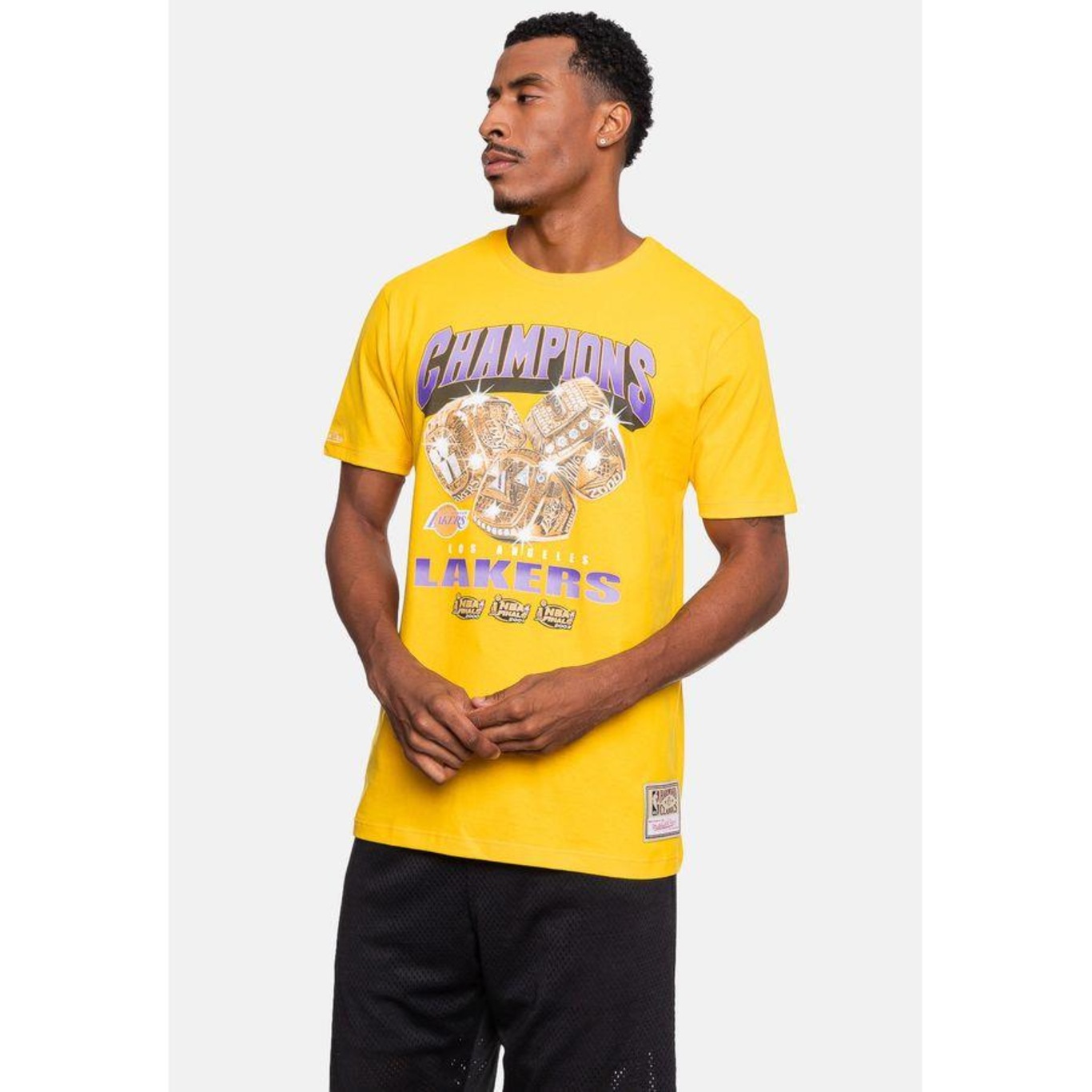 Camiseta Mitchell & Ness Rings Los Angeles Lakers - Masculina - Foto 3