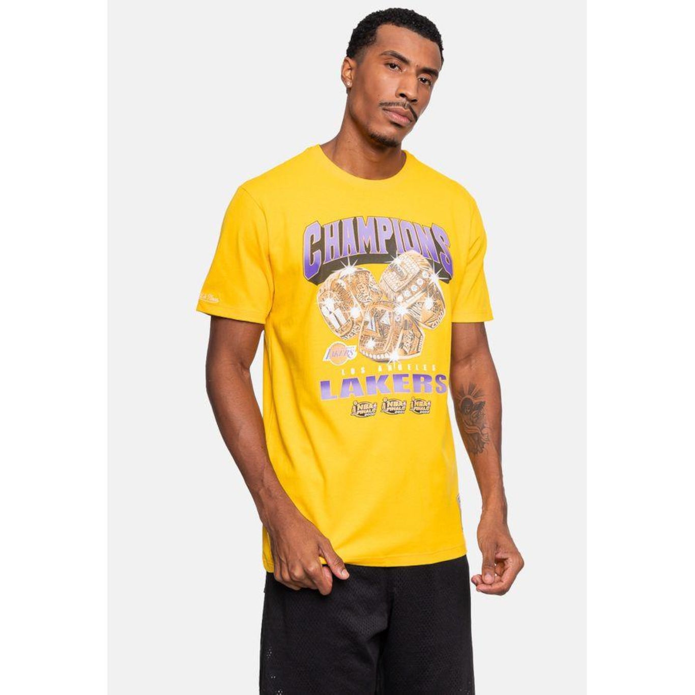 Camiseta Mitchell & Ness Rings Los Angeles Lakers - Masculina - Foto 4