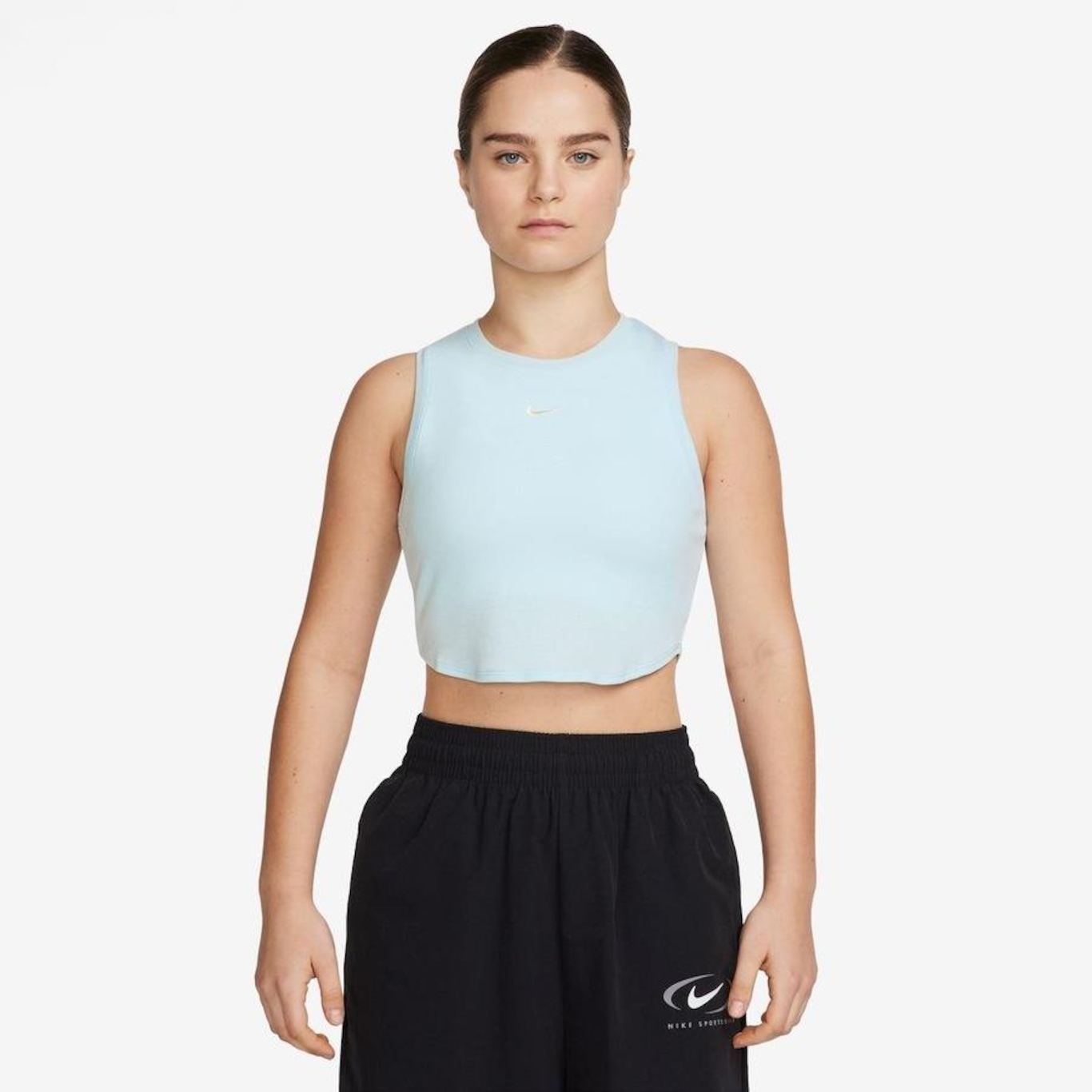 Camiseta Regata Nike Sportswear Cropped Essentials - Feminina - Foto 1