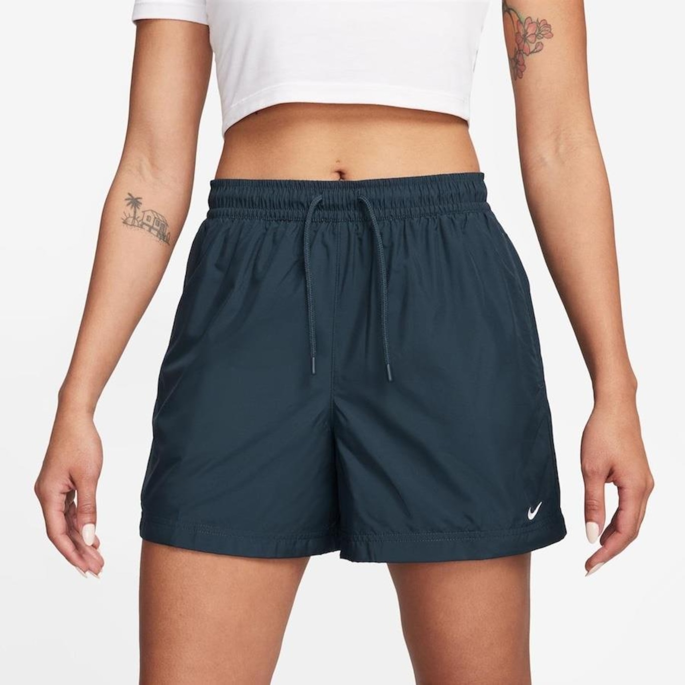 Short Nike Sportswear Essentials Woven - Feminino - Foto 1