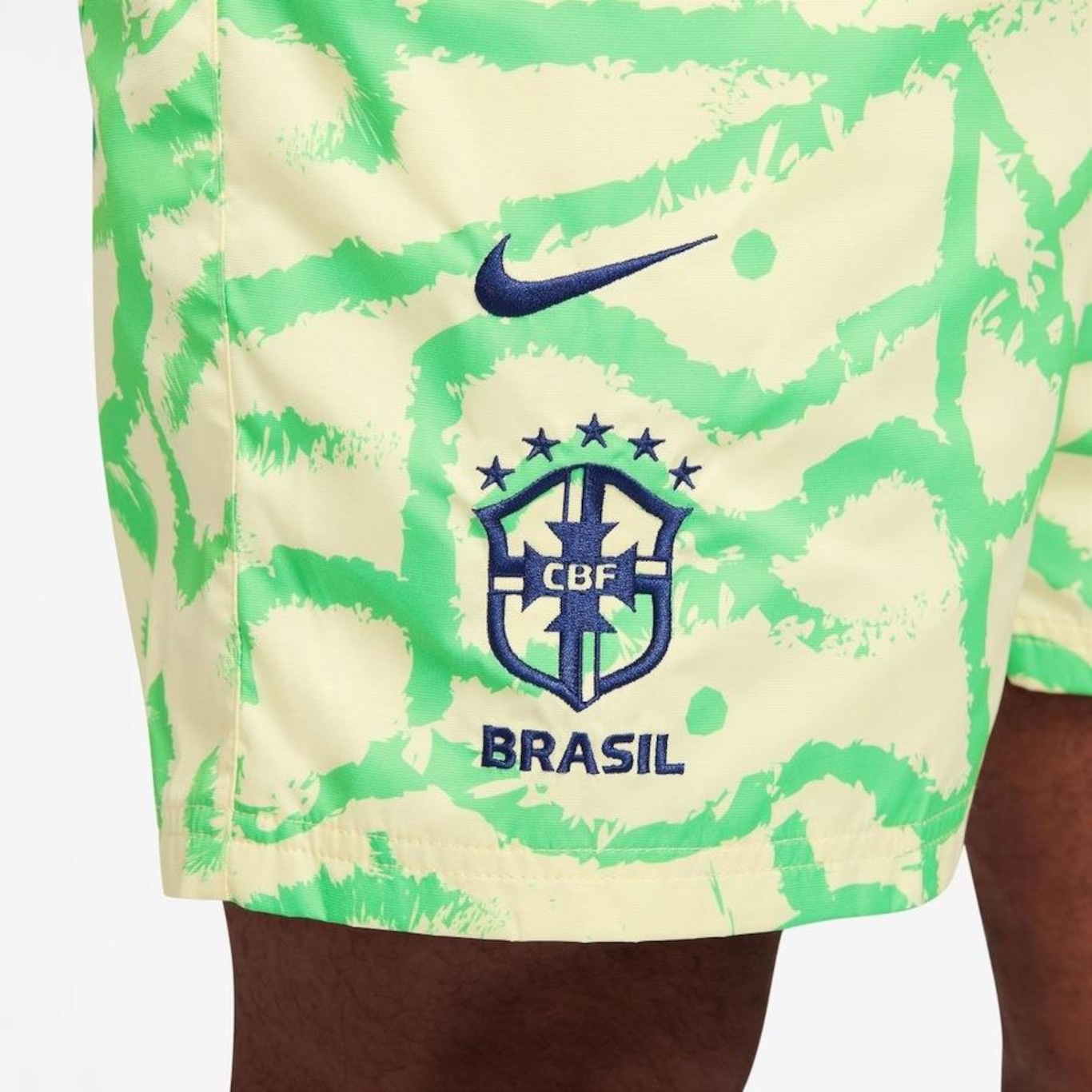 Short Nike Brasil Club - Masculino - Foto 4