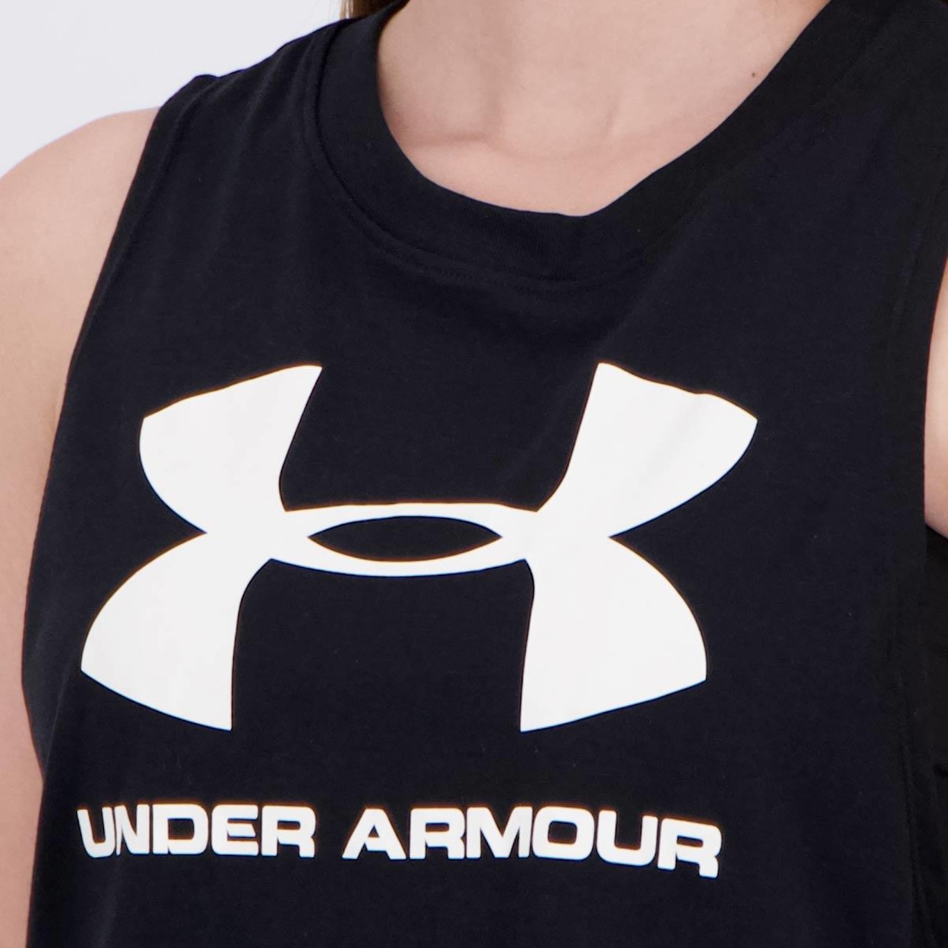 Camiseta Regata Under Armour Live Sport - Feminina - Foto 5