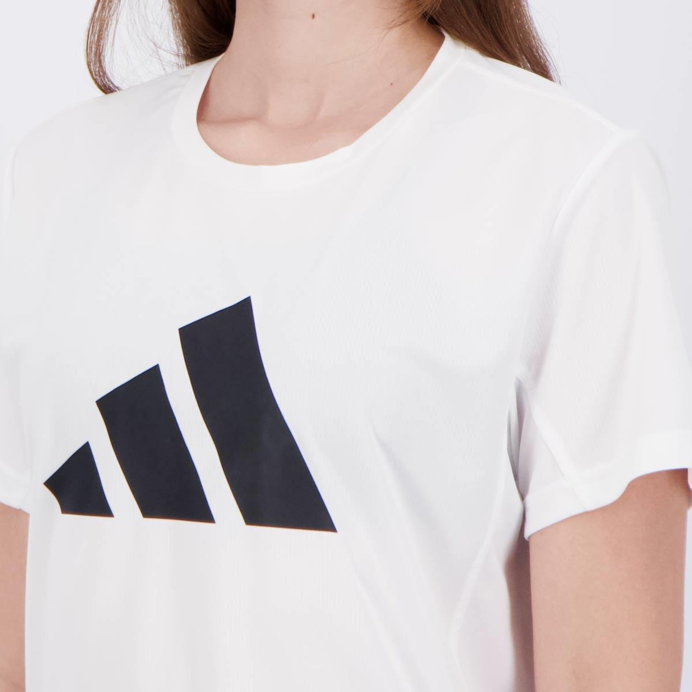 Camiseta adidas Run It Logo - Feminina - Foto 5