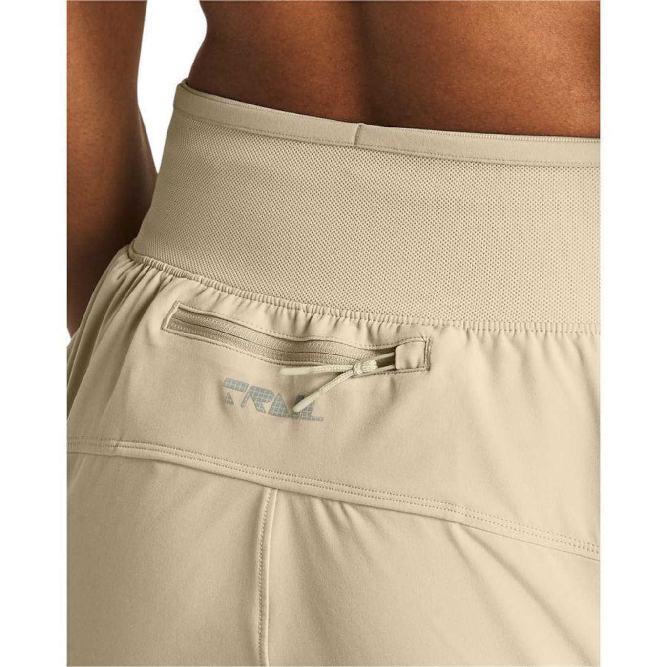 Shorts Under Armour Lauch - Feminino - Foto 3