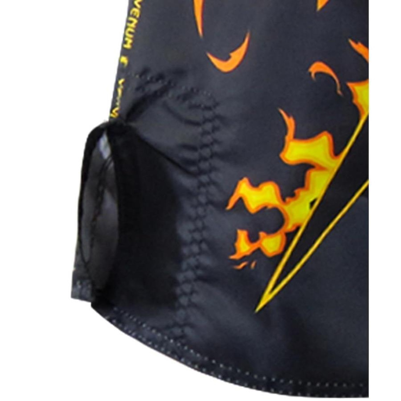 Bermuda Venum Fightshort Giant Training Fire Logo - Masculina - Foto 4