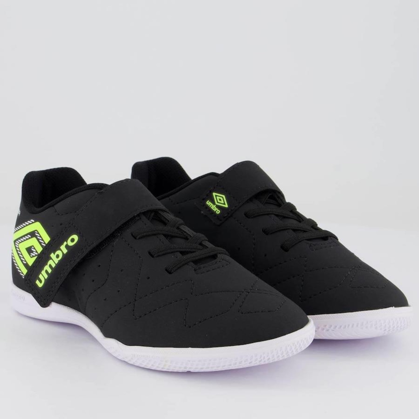 Chuteira Futsal Umbro Neo Striker - Infantil - Foto 2