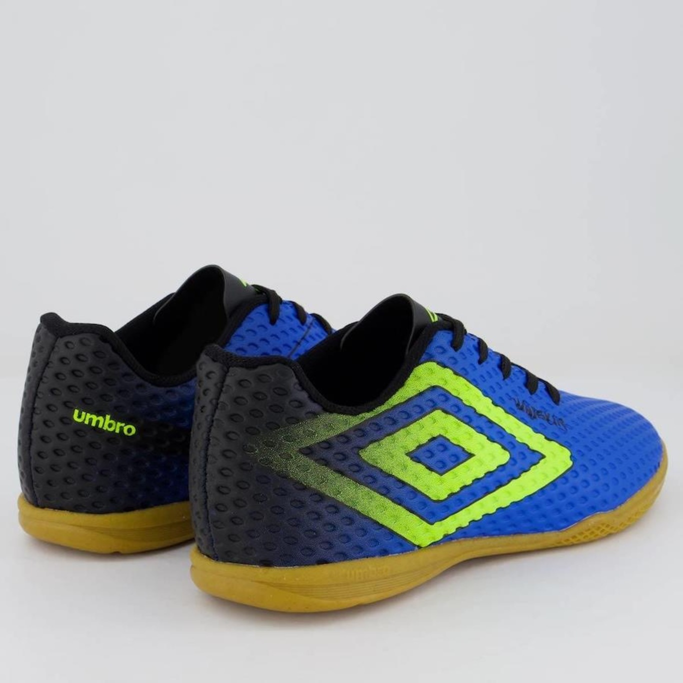 Chuteira Futsal Umbro Warskin - Adulto - Foto 3