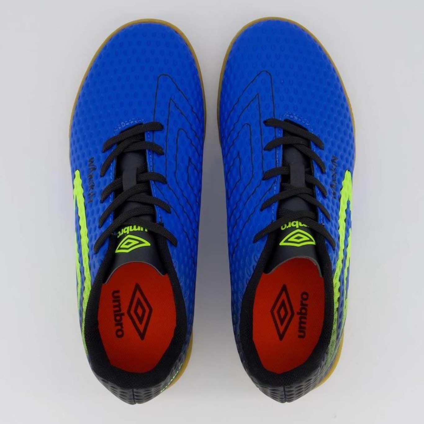 Chuteira Futsal Umbro Warskin - Adulto - Foto 4