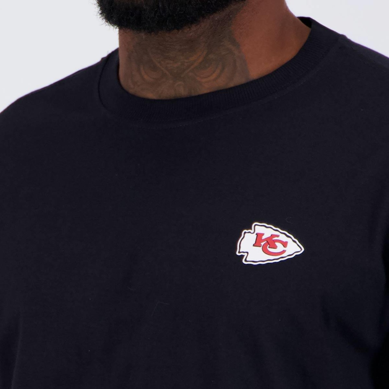 Camiseta New Era Nfl Kansas City Chiefs Basic - Masculina - Foto 5