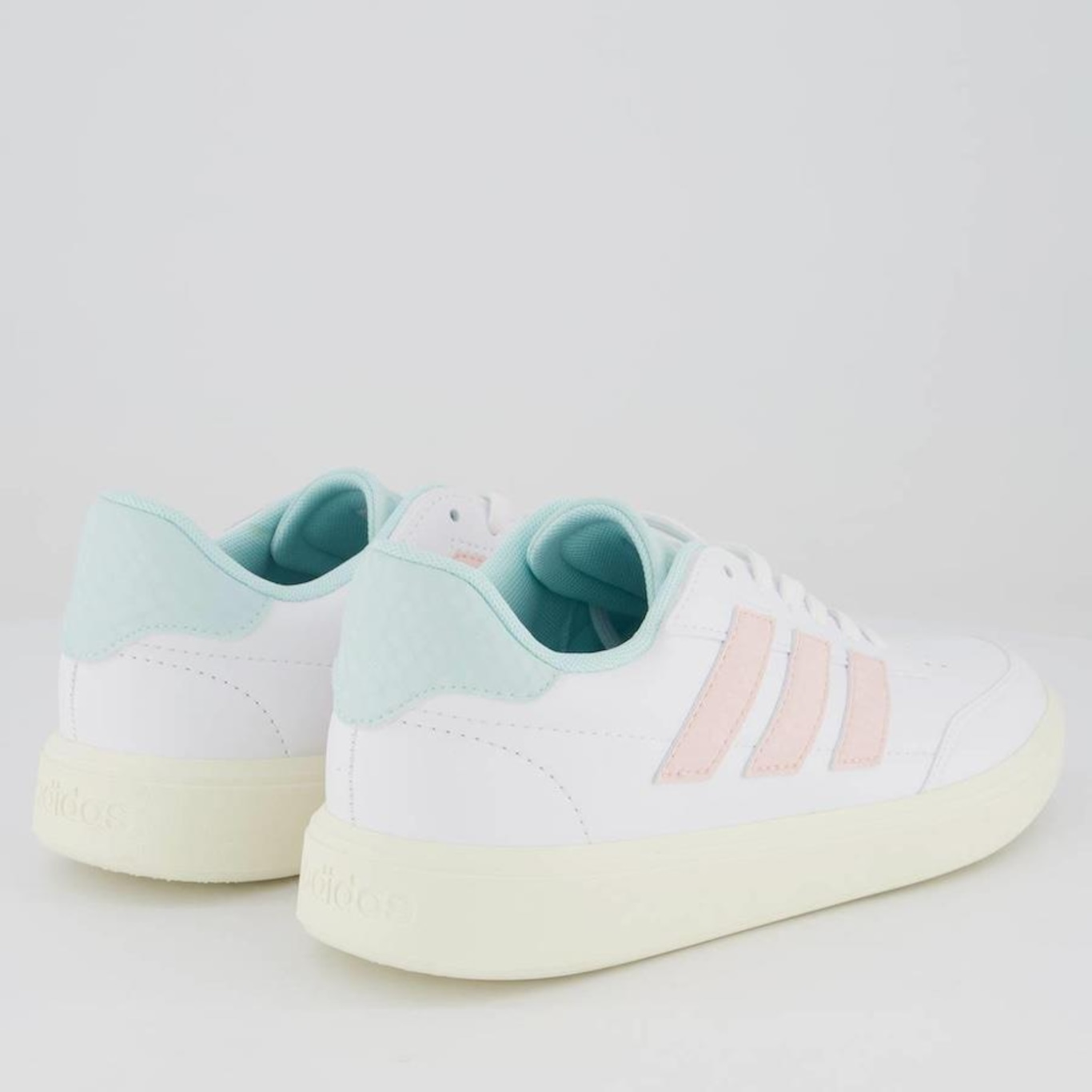 Tênis adidas Courtblock - Feminino - Foto 3