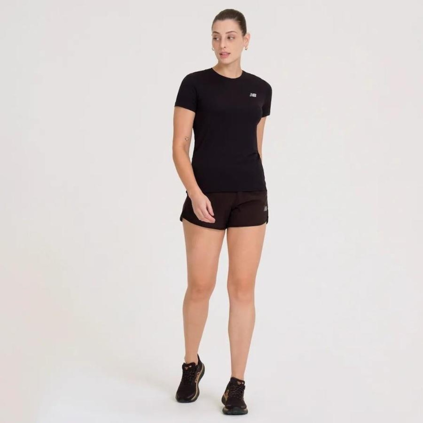 Camiseta New Balance Sport Essentials - Feminina - Foto 2