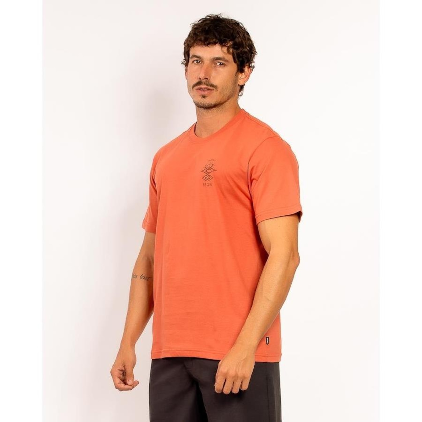 Camiseta Rip Curl The Search Outline Tee - Masculina - Foto 2