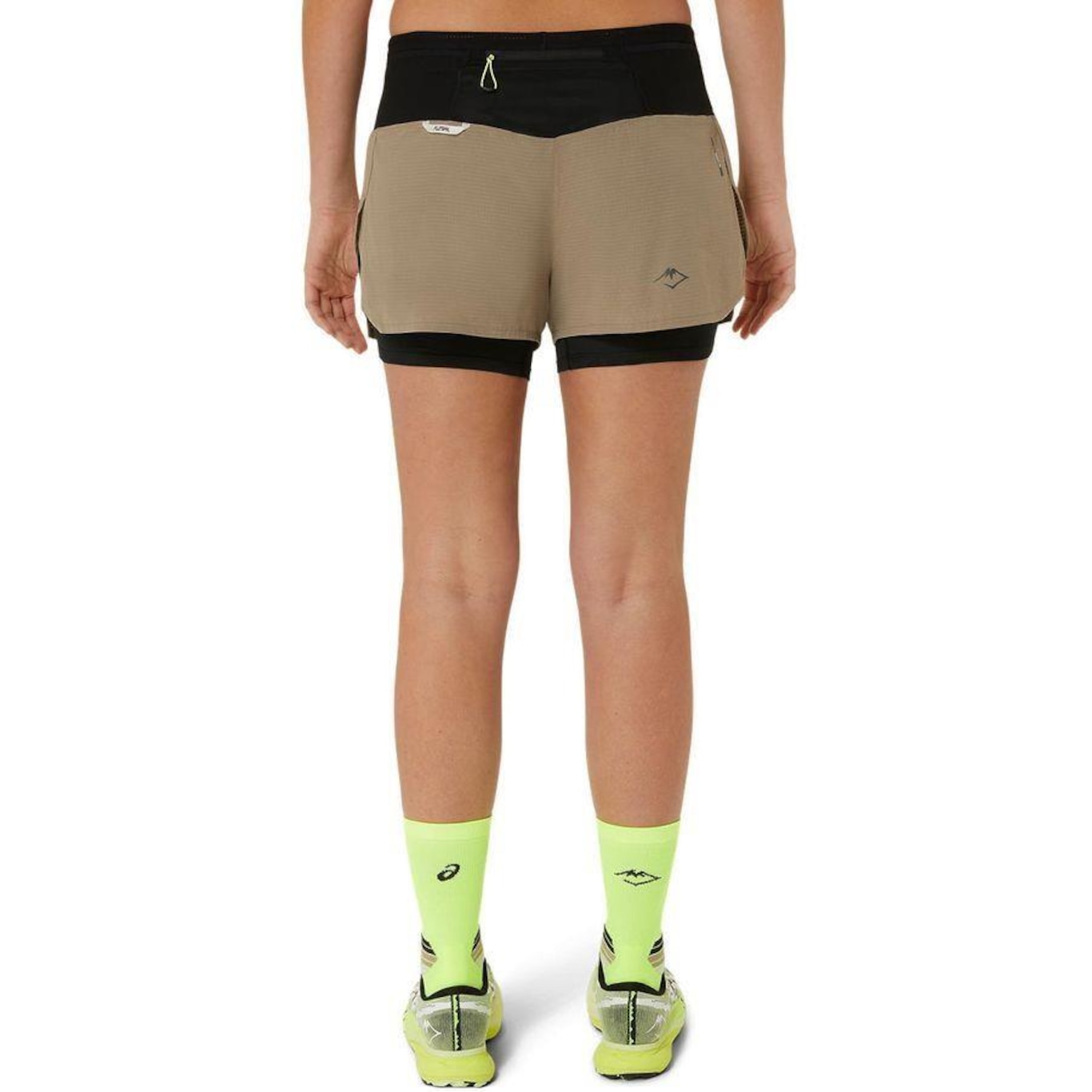 Shorts Asics Fujitrail - Feminino - Foto 2