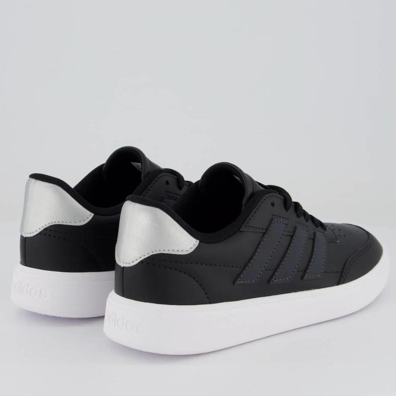 Tênis adidas Courtblock Feminino - Foto 3