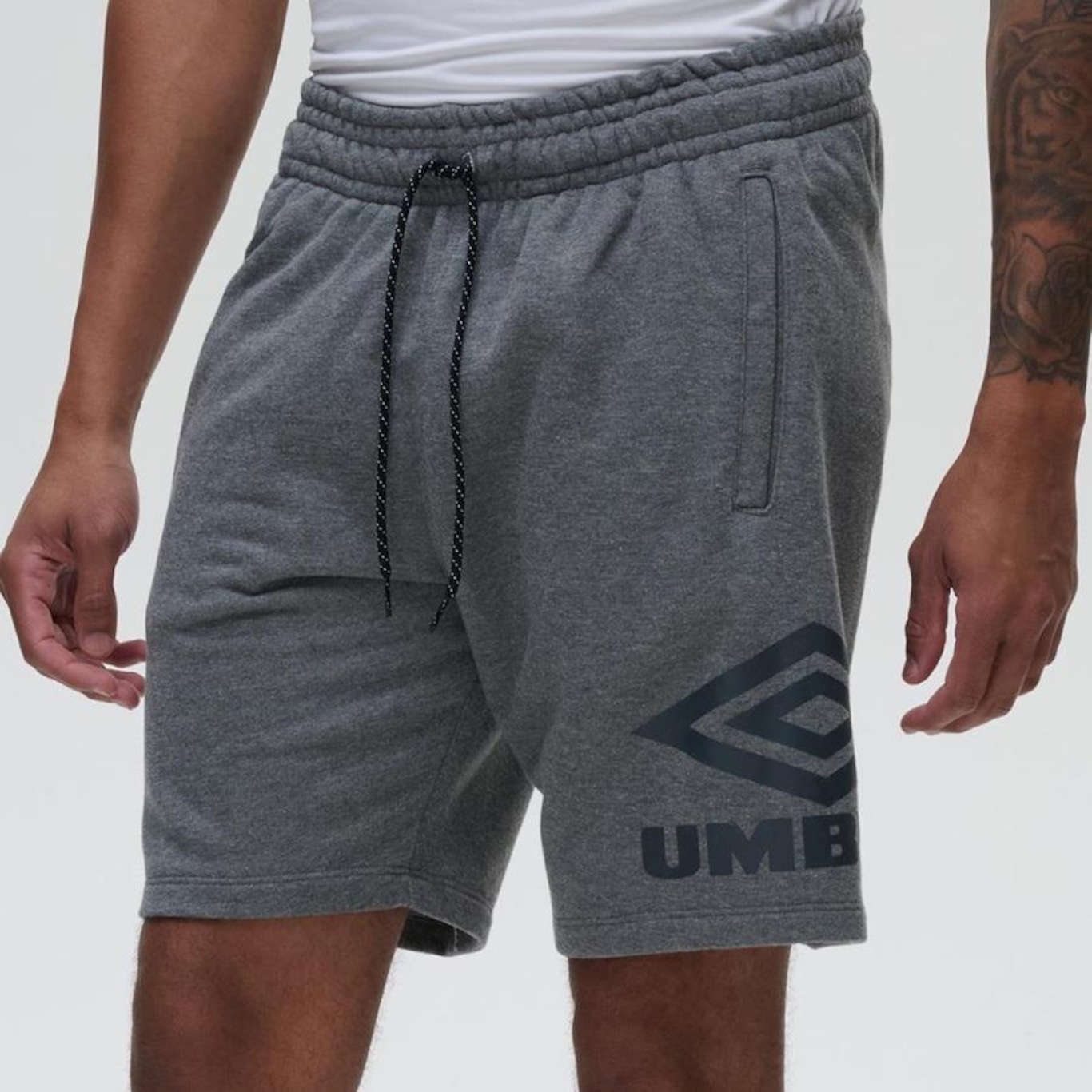 Bermuda Umbro Diamond Club - Masculina - Foto 2