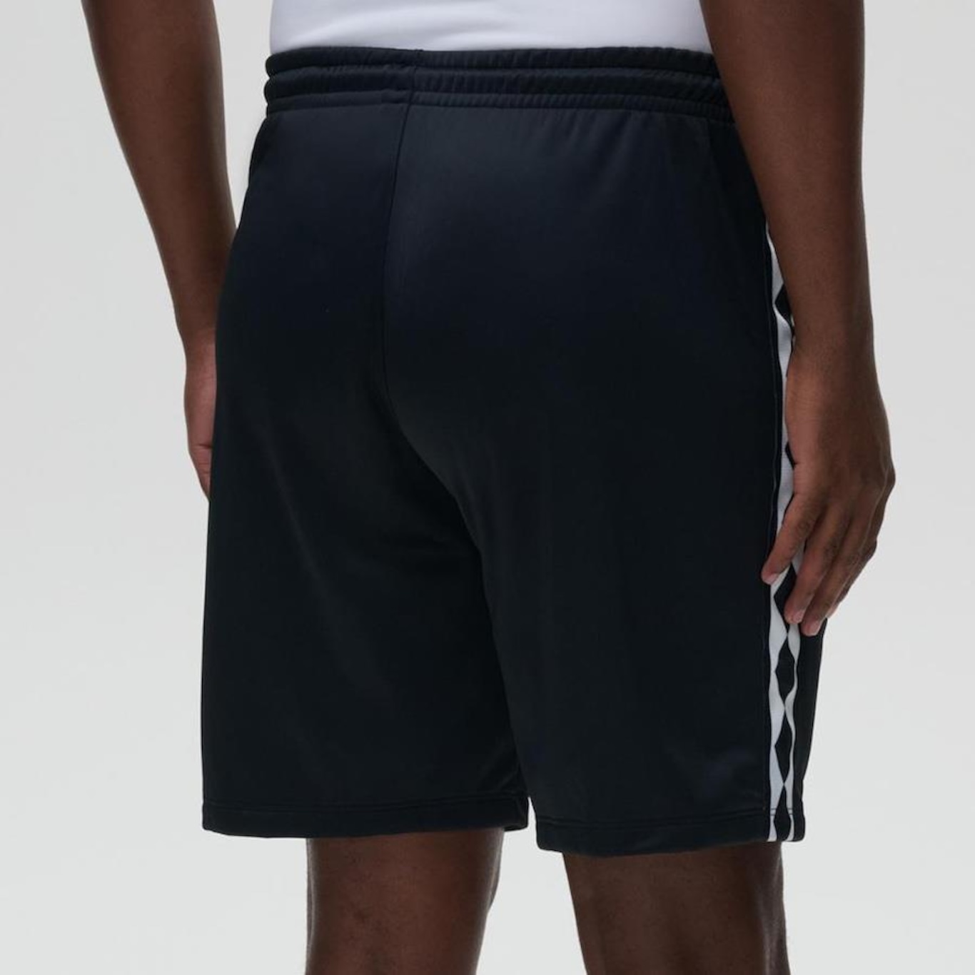 Bermuda Umbro Tape Legacy - Masculina - Foto 3