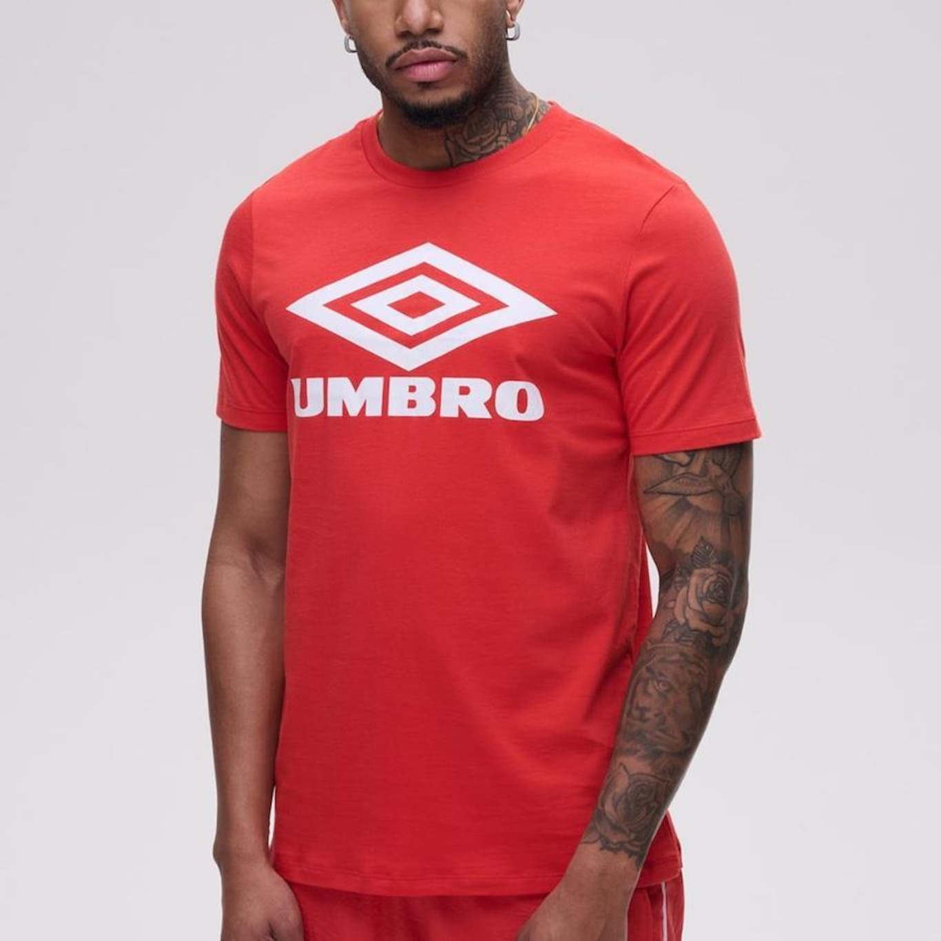 Camiseta Umbro Large Logo Duo - Masculina - Foto 2