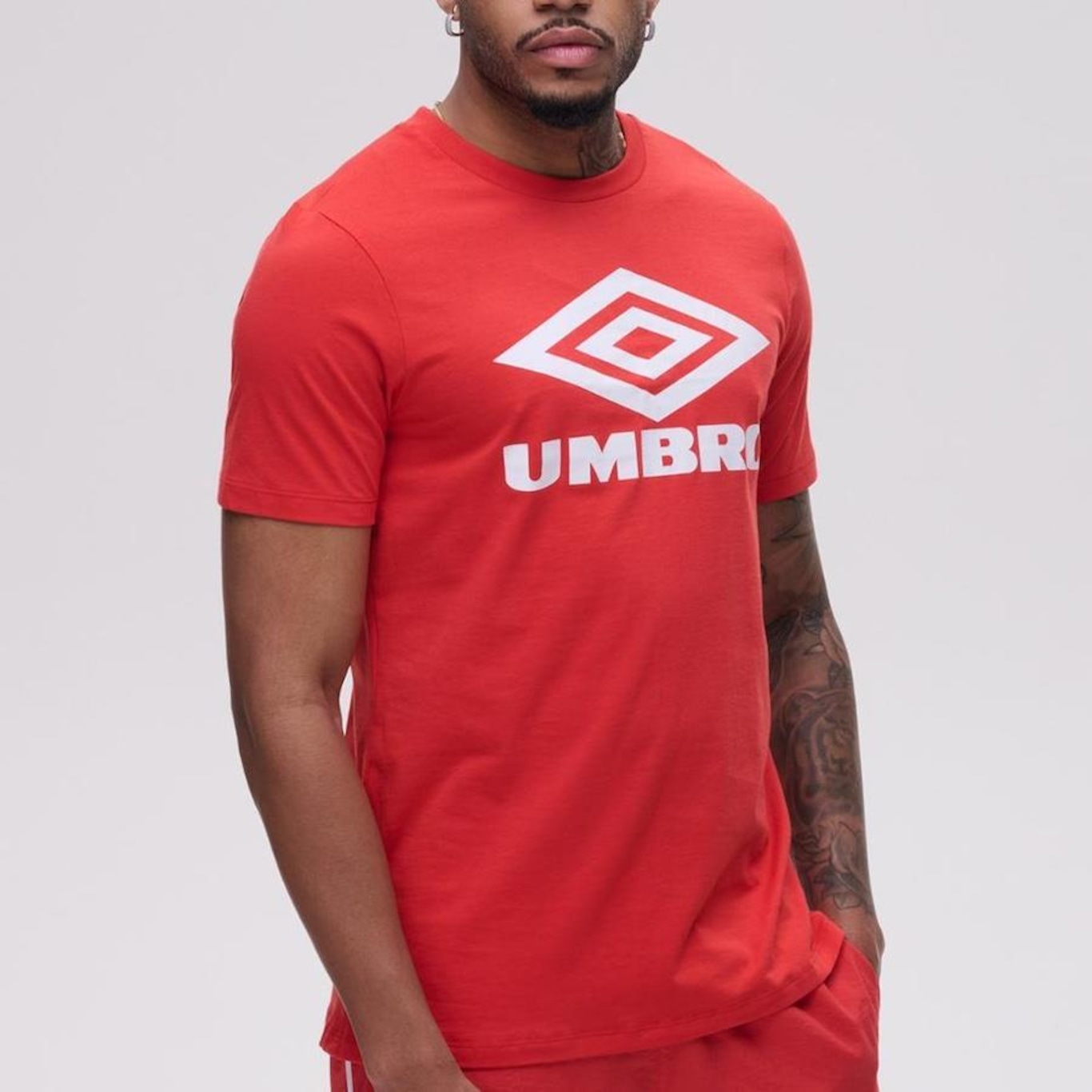 Camiseta Umbro Large Logo Duo - Masculina - Foto 3