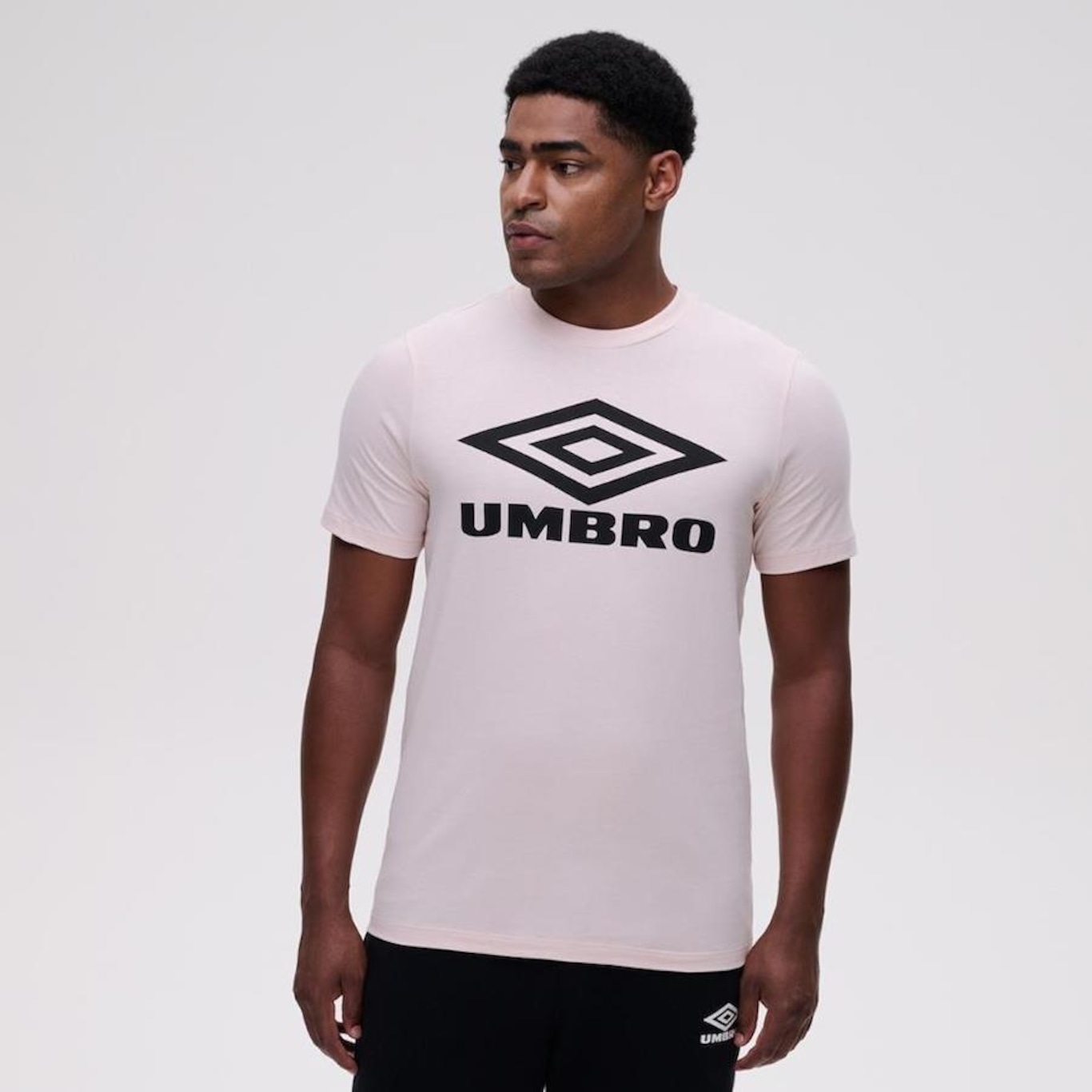 Camiseta Umbro Large Logo Duo - Masculina - Foto 1