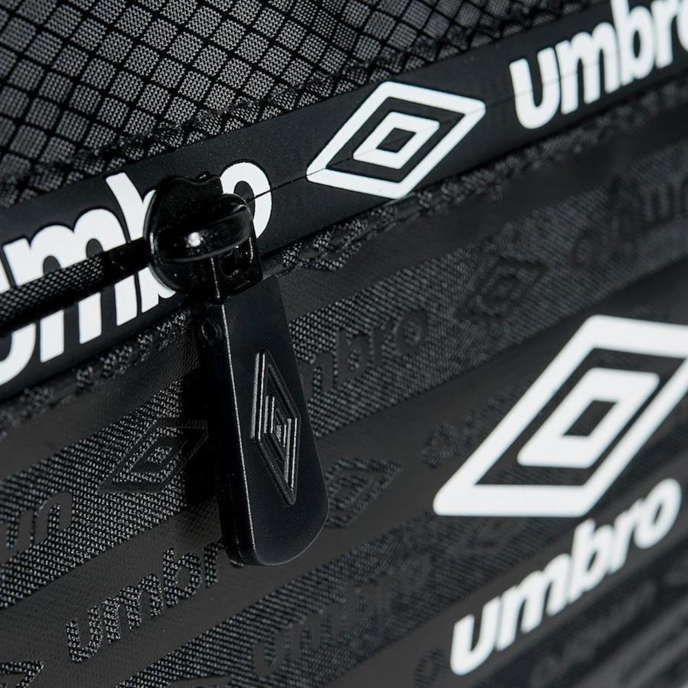 Bolsa Umbro Diamond Top - Unisex - Foto 4